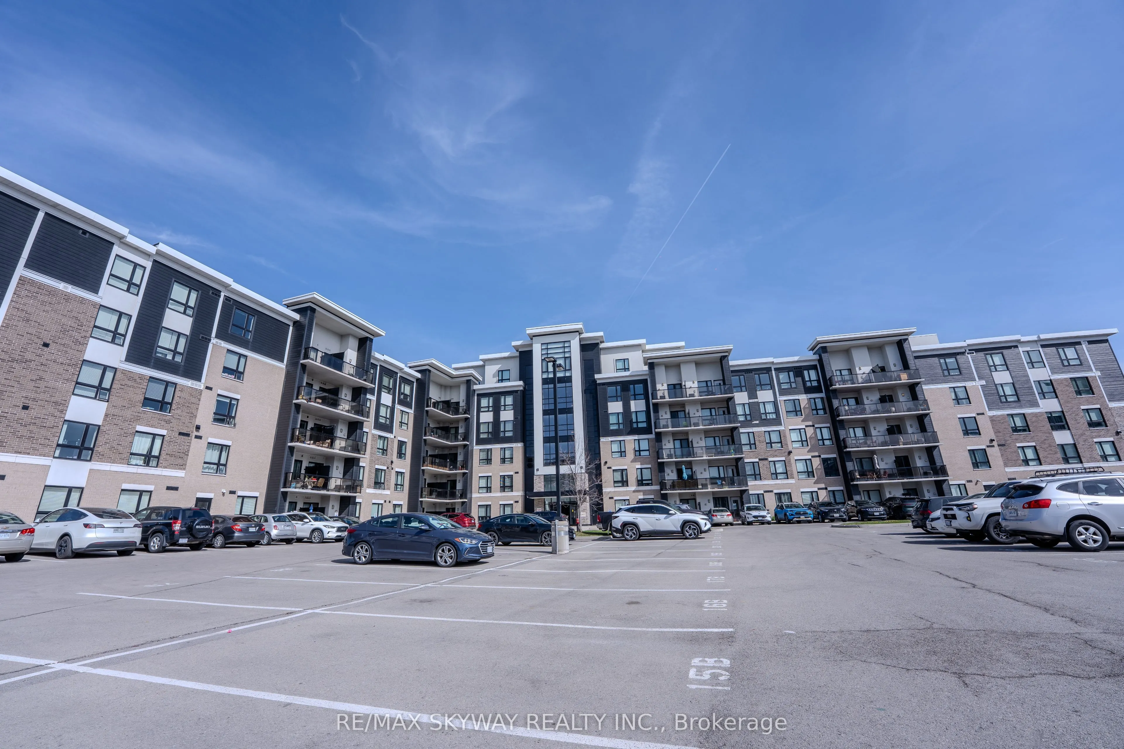 640 Sauve Street #420