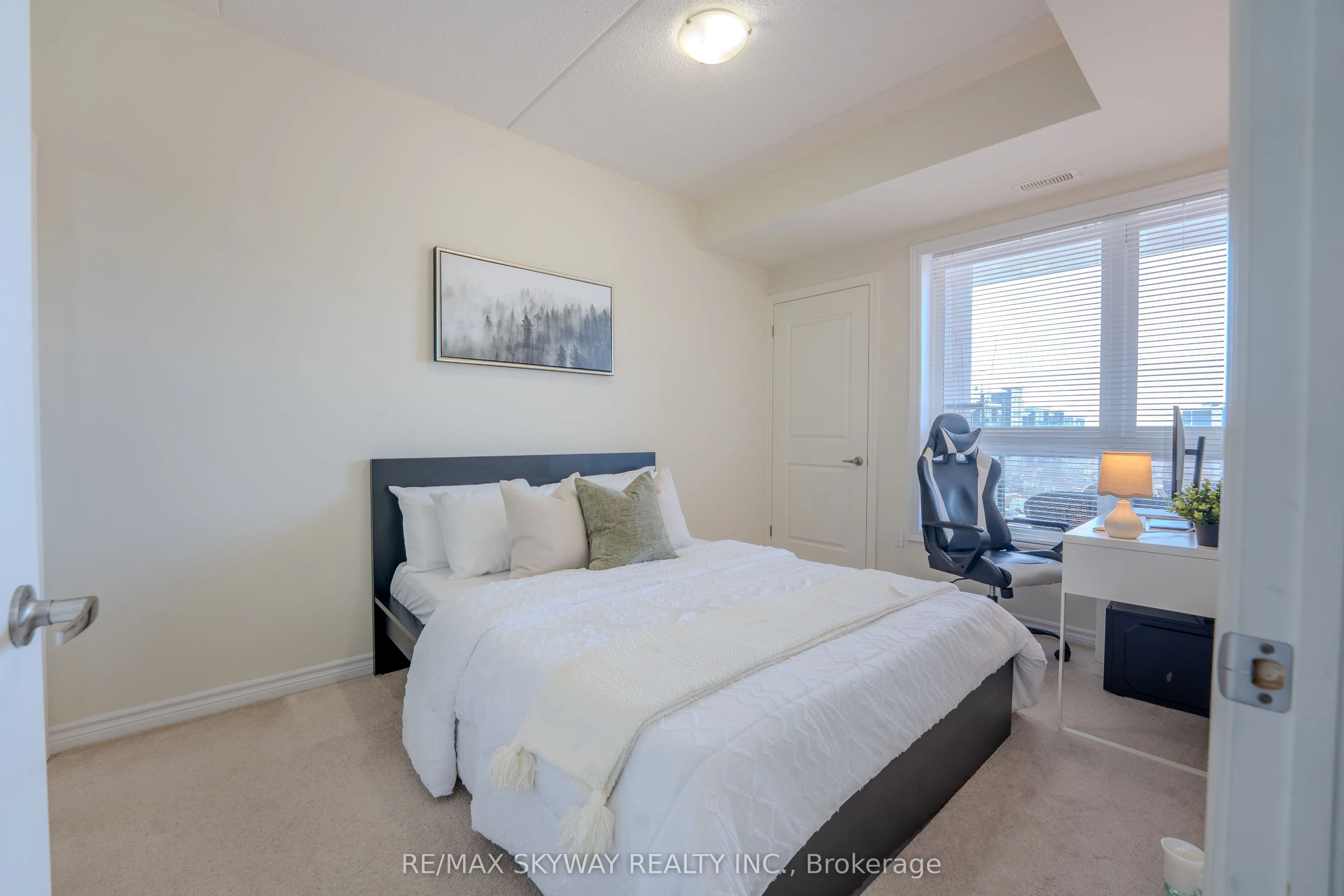 640 Sauve Street #420