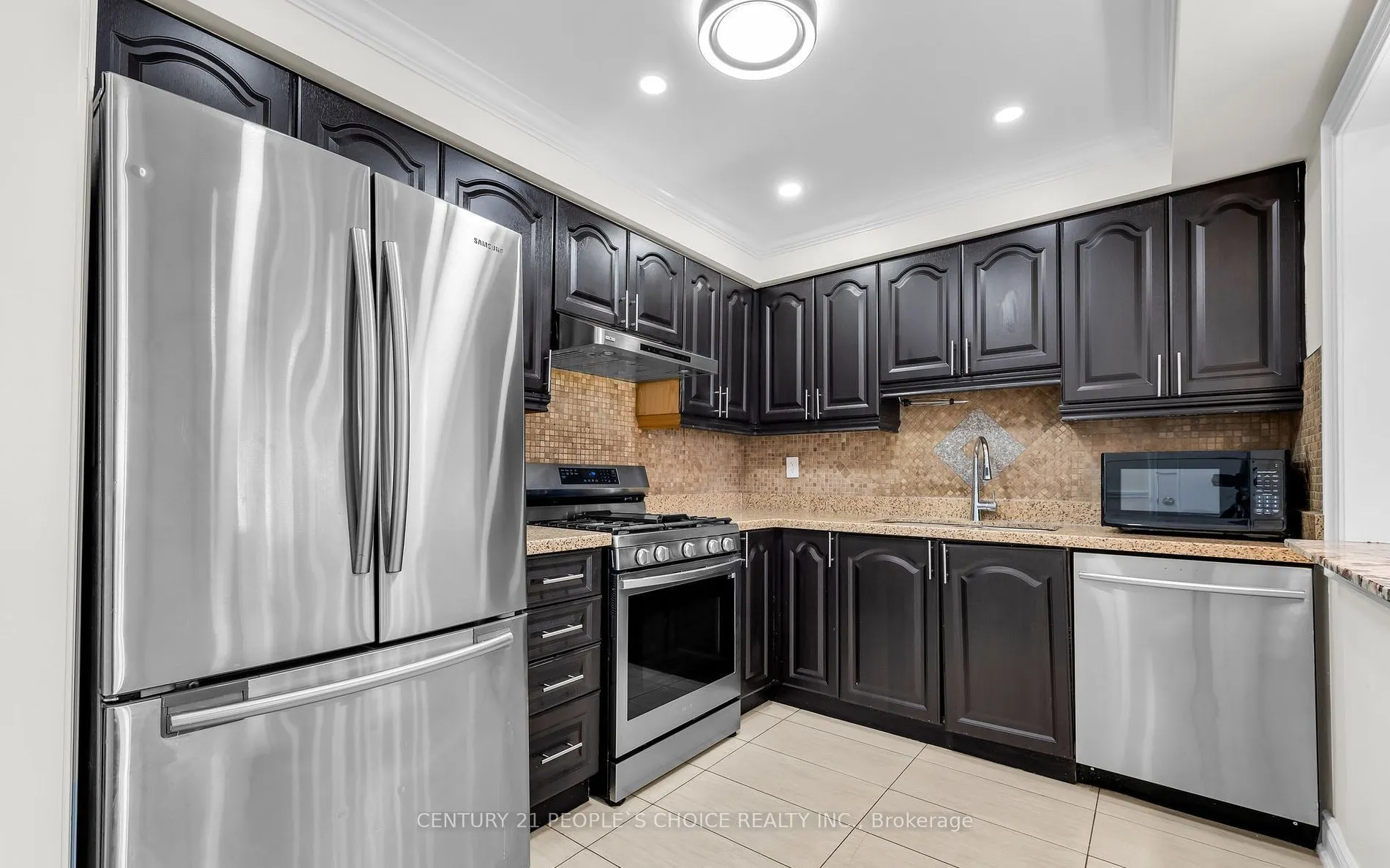 46 Studebaker Trail