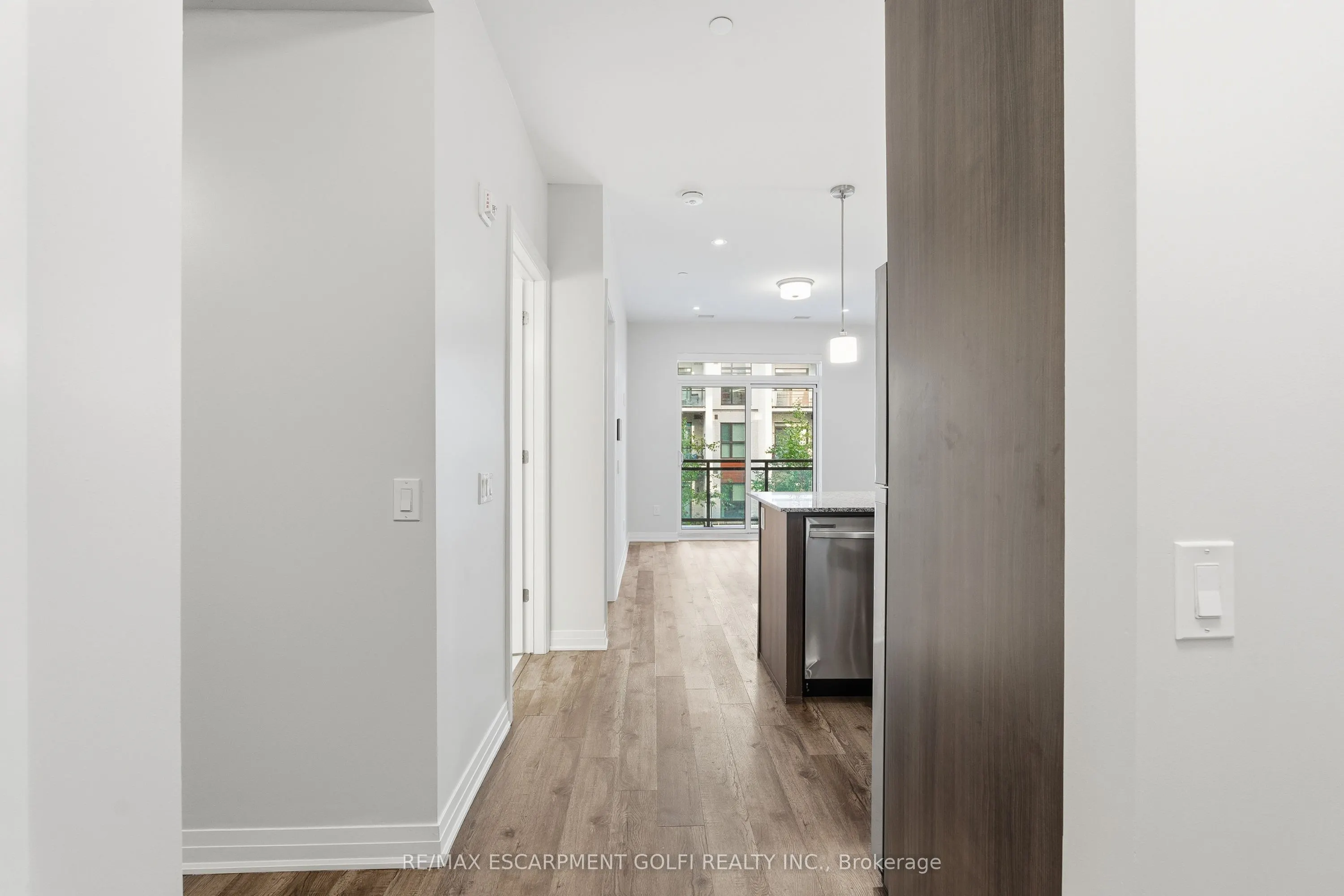470 Gordon Krantz Avenue #204