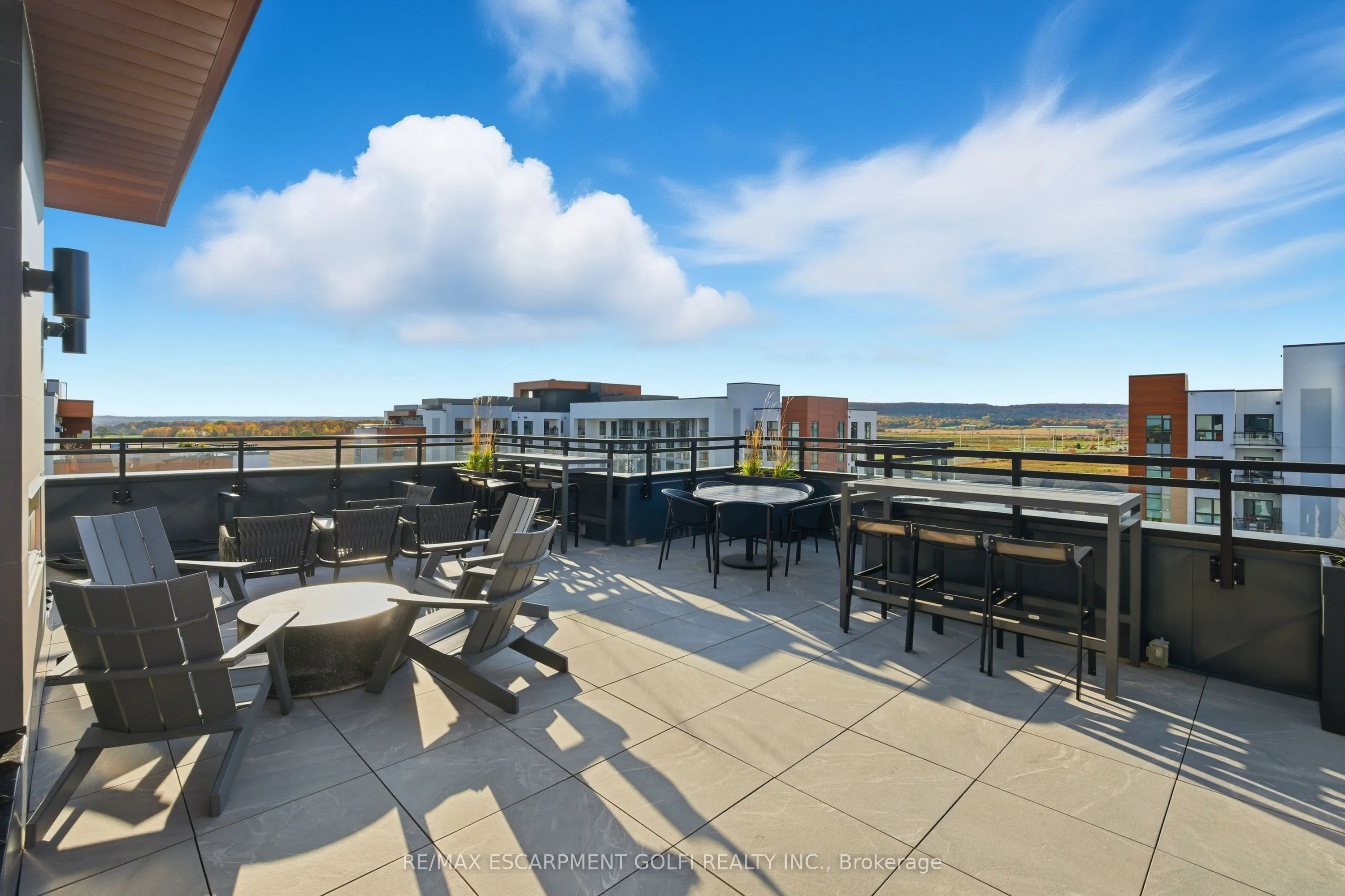 470 Gordon Krantz Avenue #204