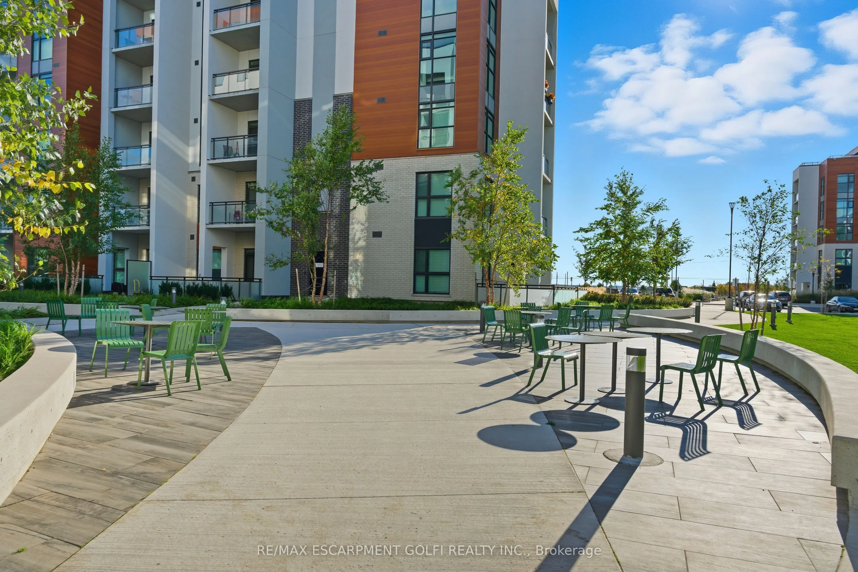 470 Gordon Krantz Avenue #204