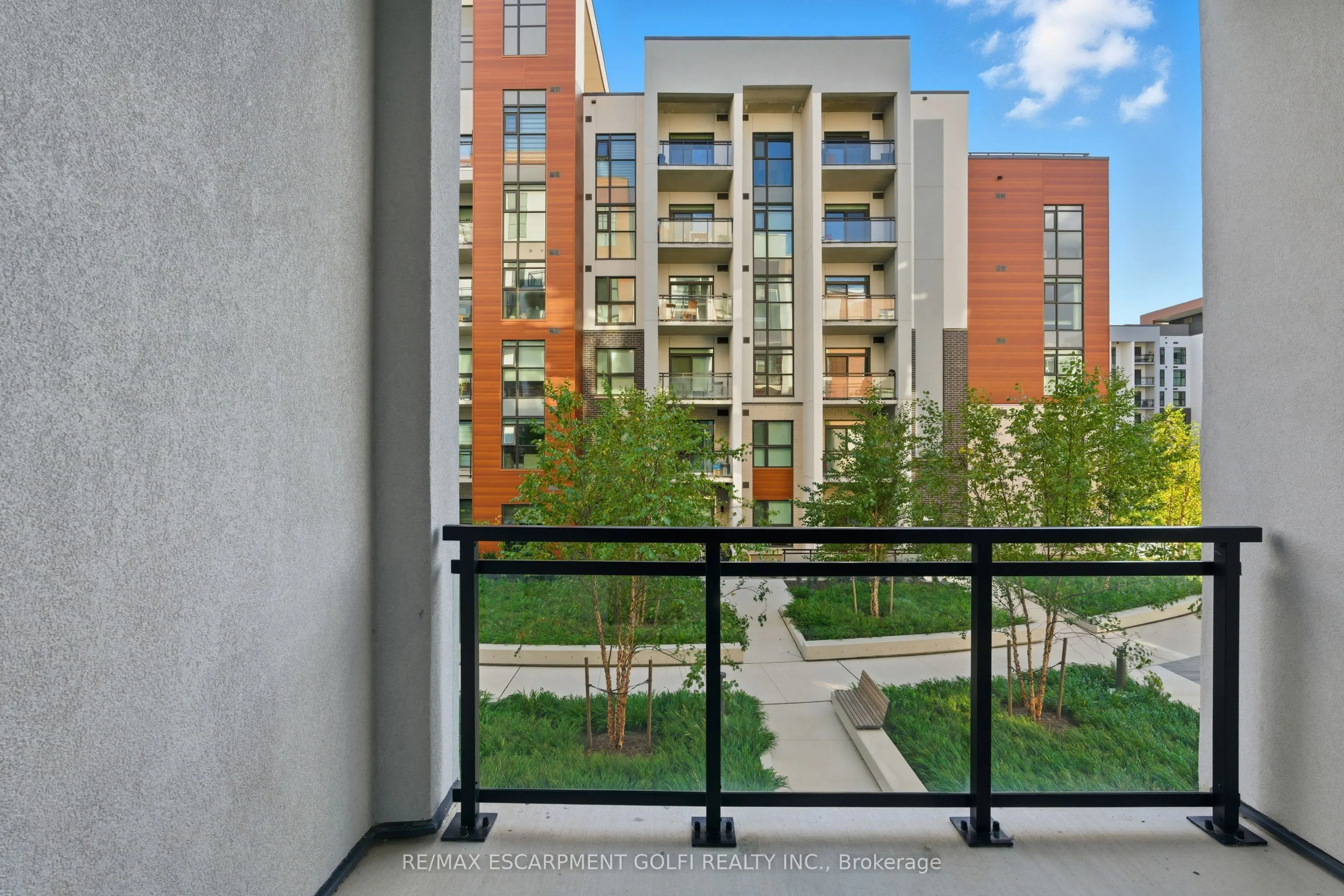 470 Gordon Krantz Avenue #204