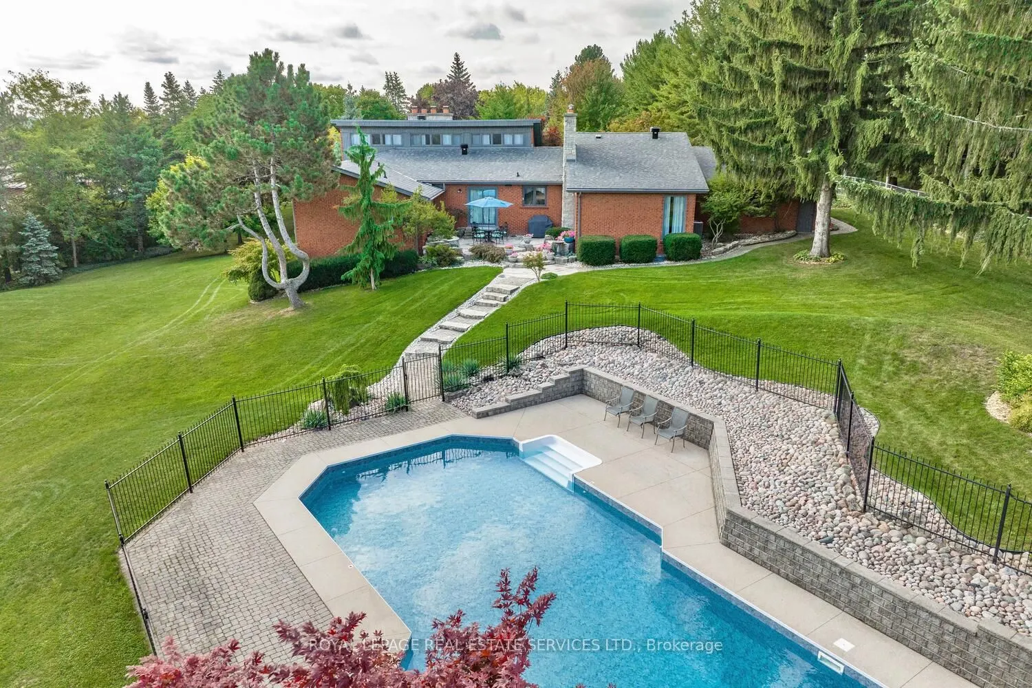 16 Mccoll Drive
