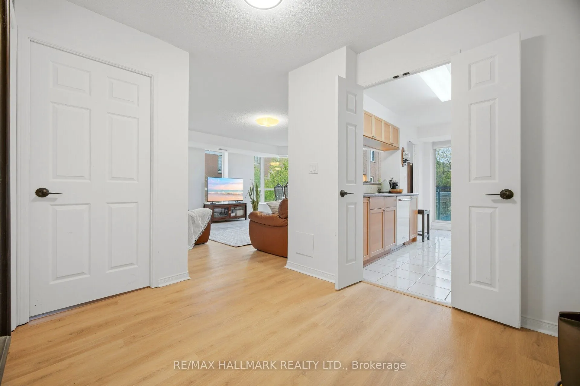 190 Manitoba Street #209