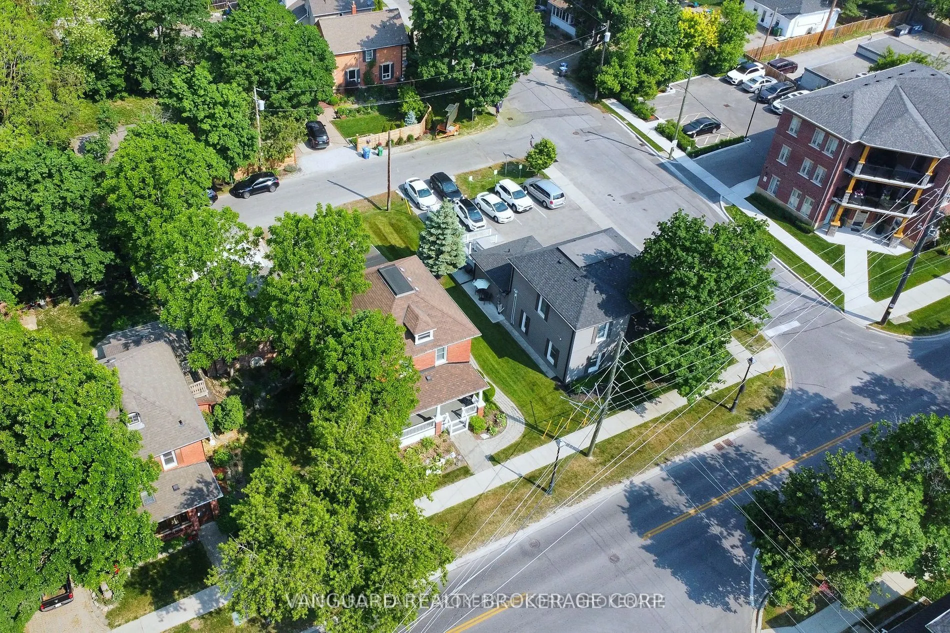 69 King Street W #Mainfloor
