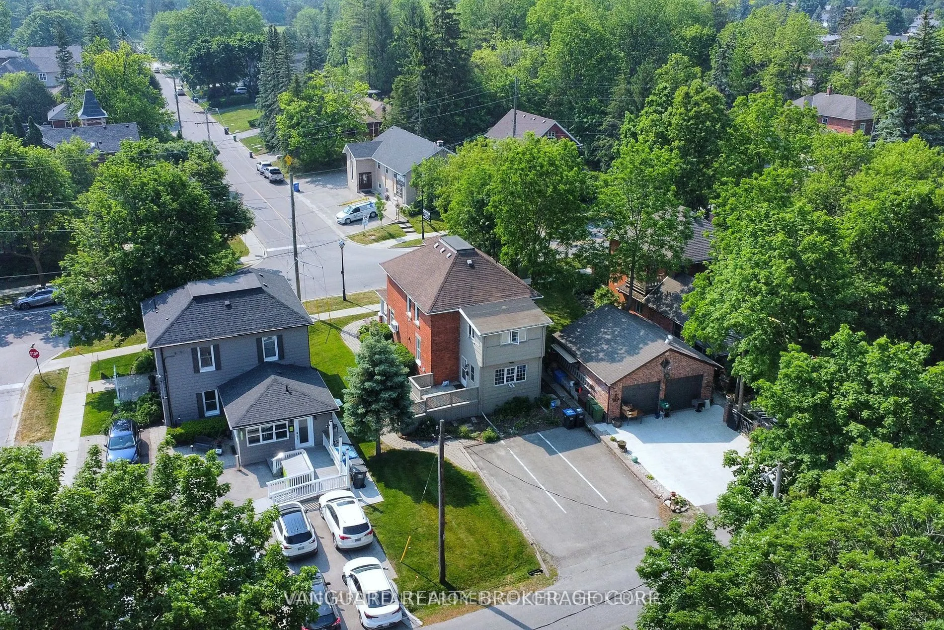 69 King Street W #Mainfloor