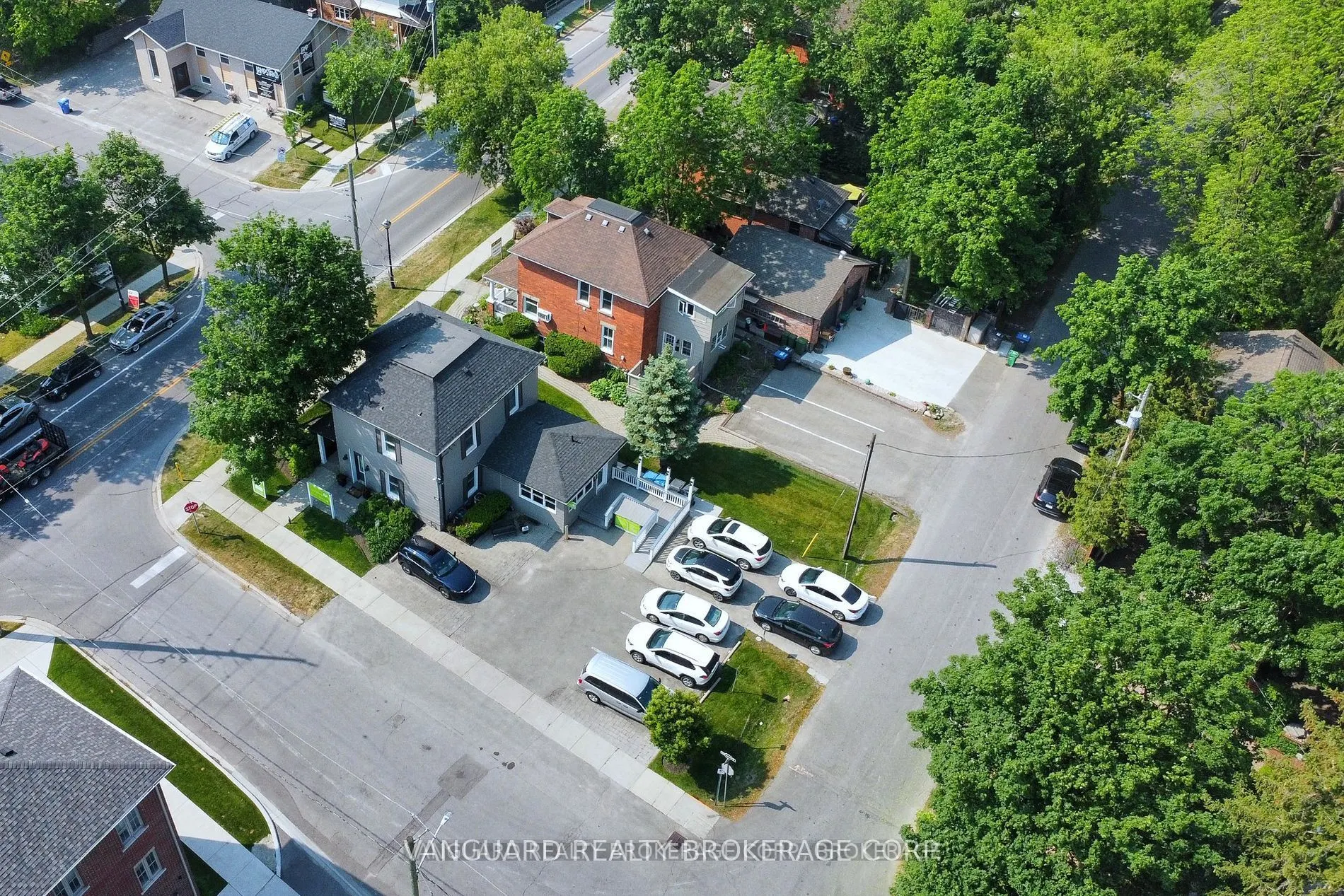 69 King Street W #Mainfloor