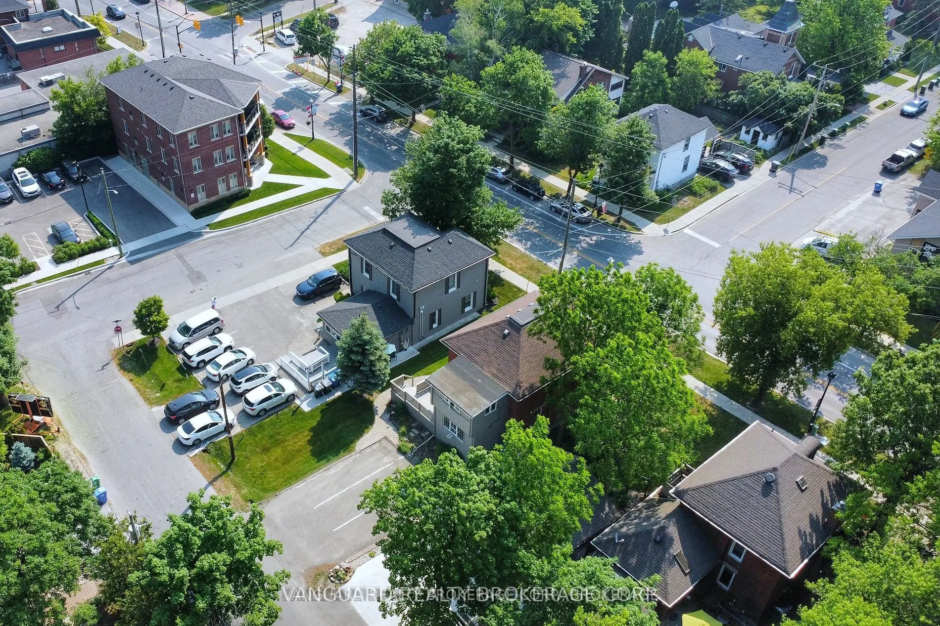69 King Street W #Mainfloor