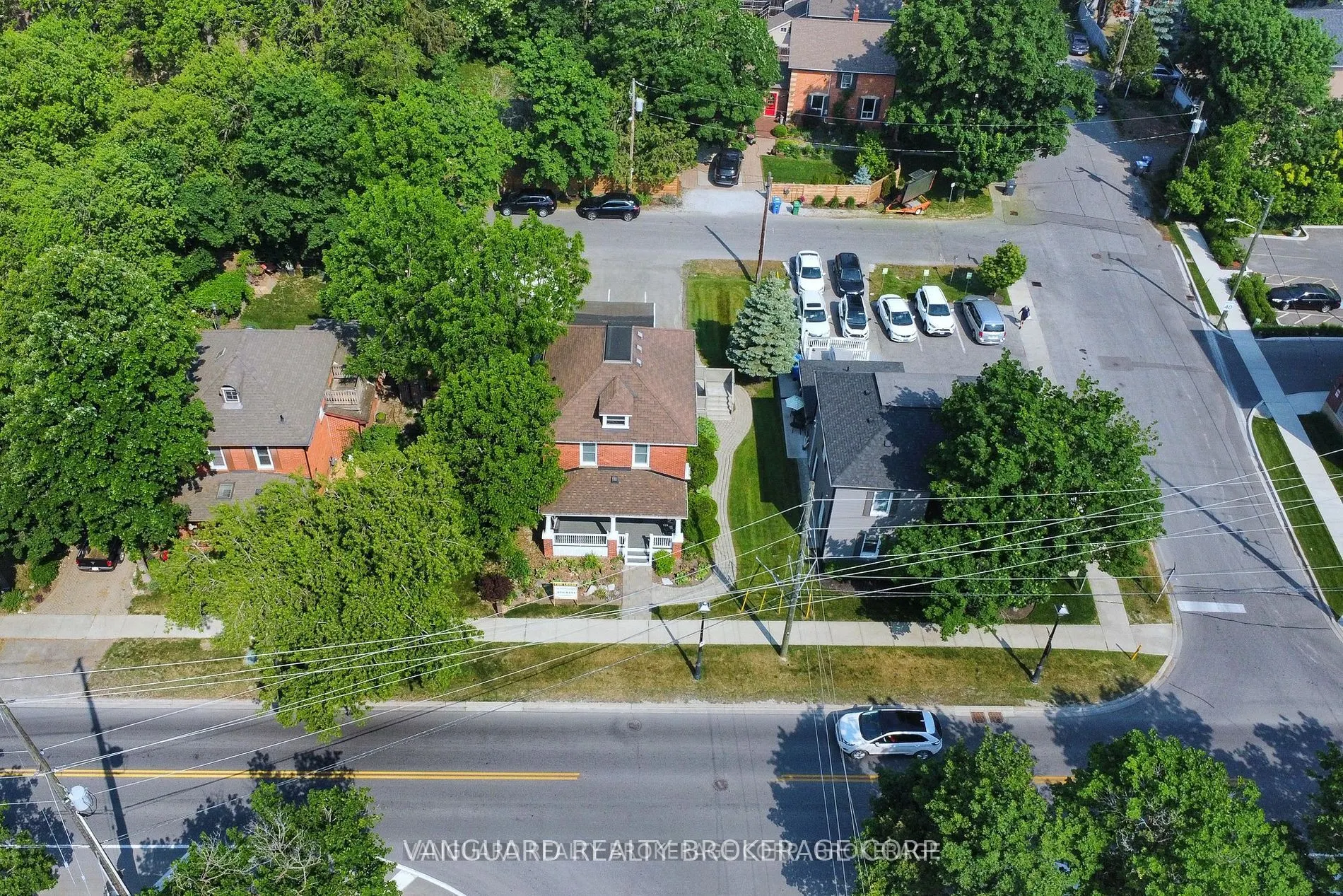69 King Street W #Mainfloor