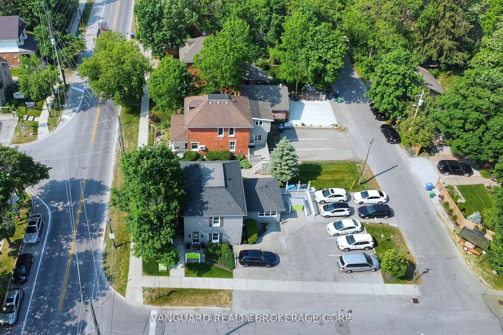 69 King Street W #Mainfloor