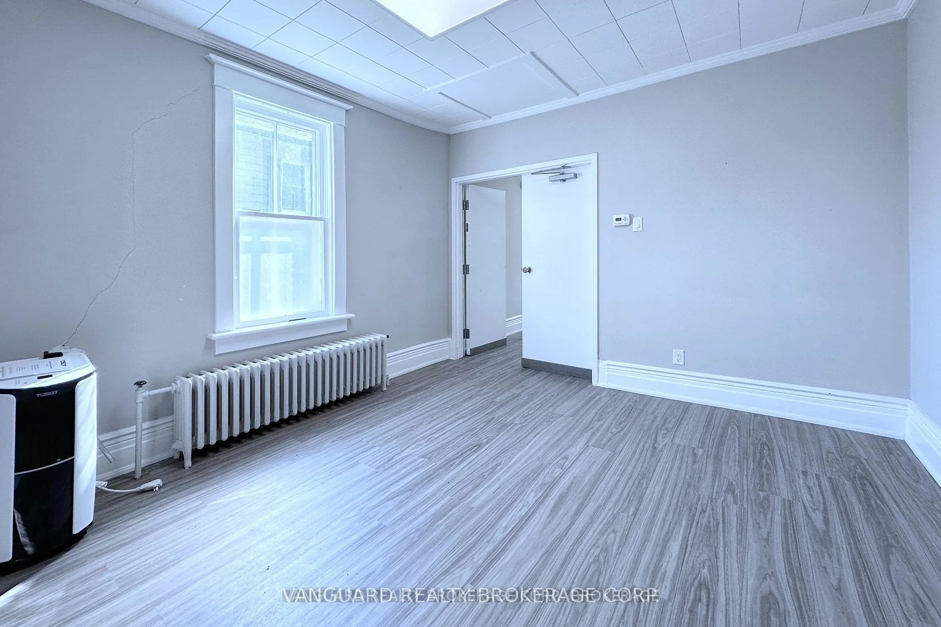 69 King Street W #Mainfloor