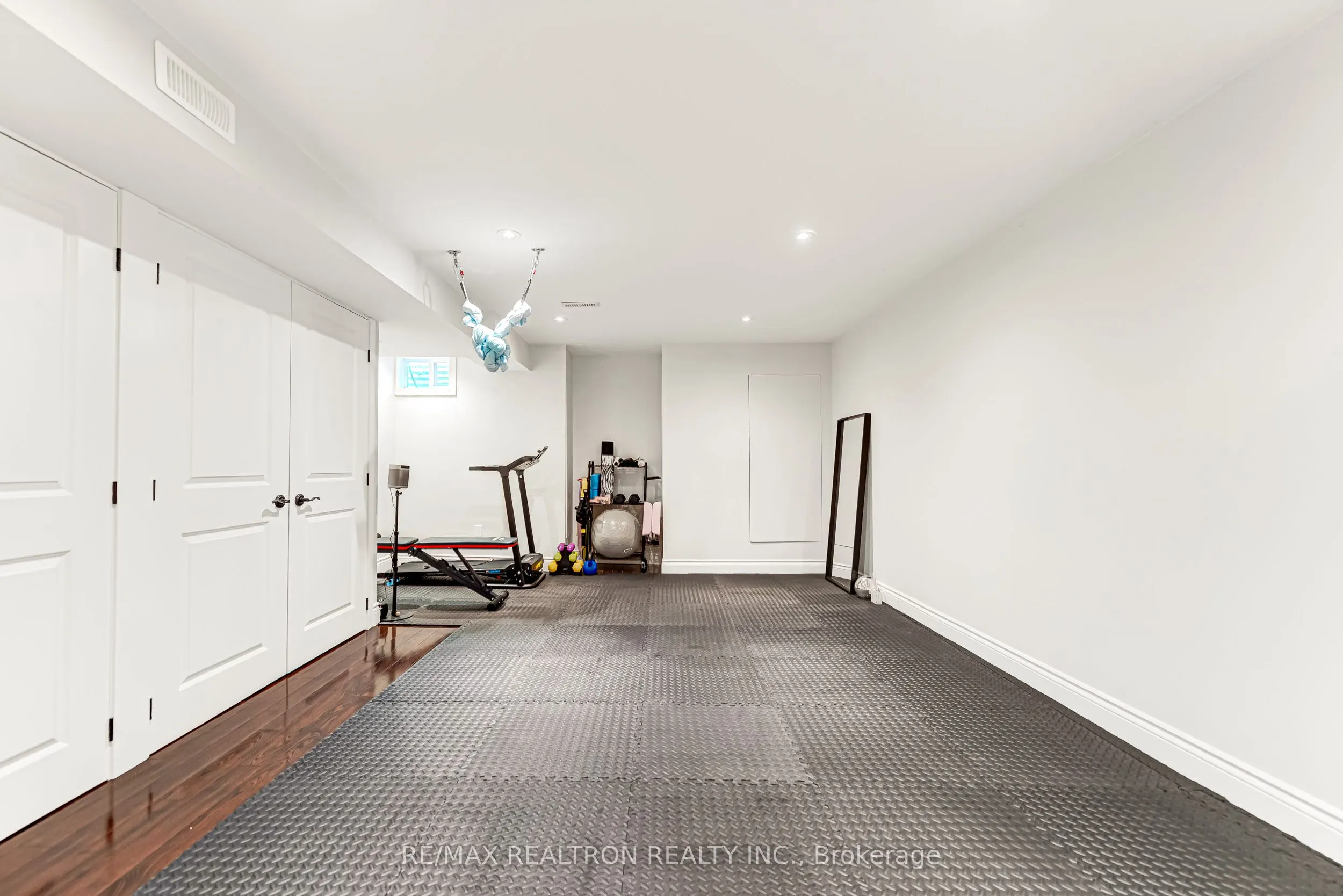 117 Nelson Street #1