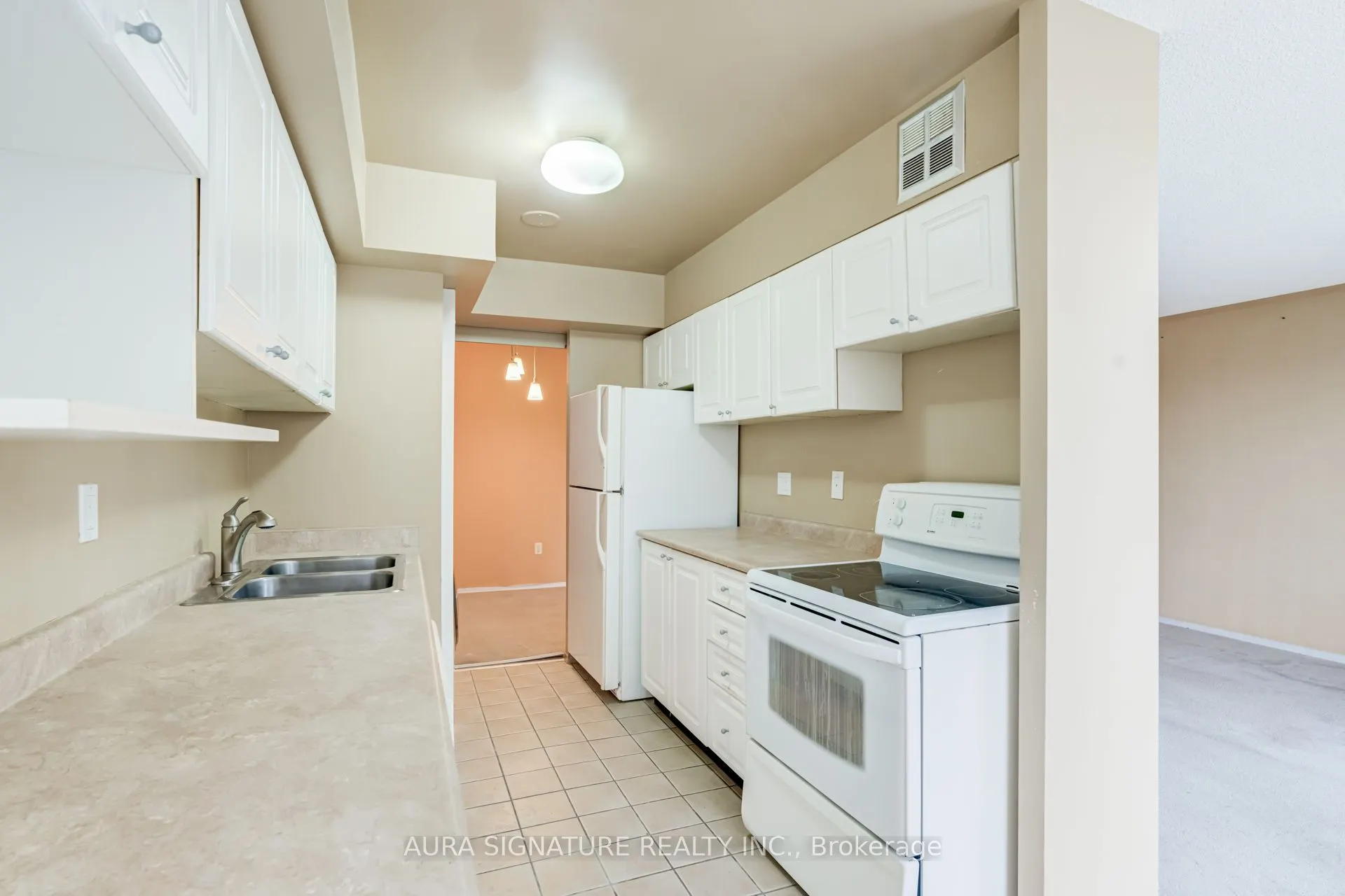 3077 Weston Road #401