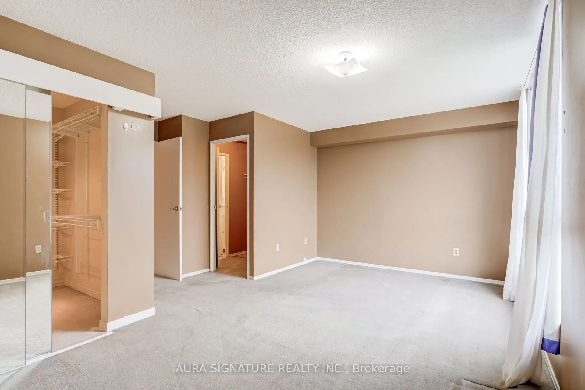 3077 Weston Road #401