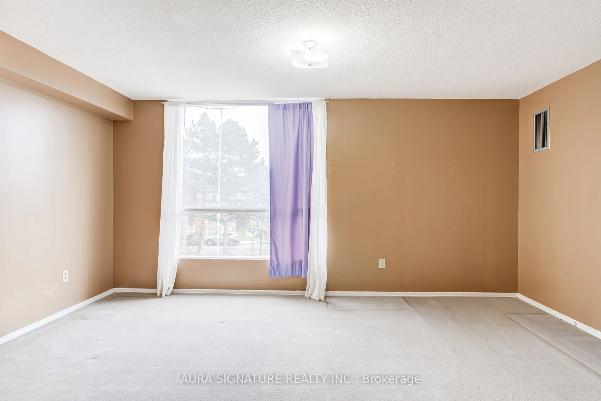 3077 Weston Road #401
