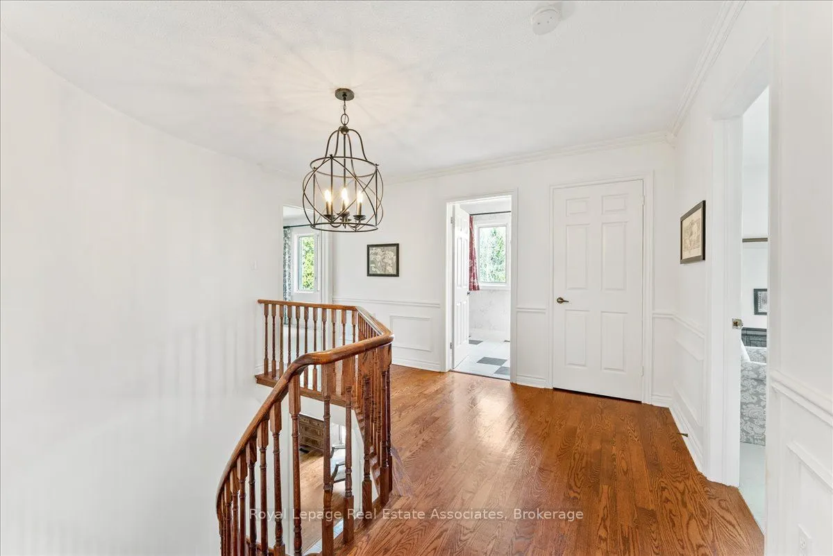 4 Wolf Crescent