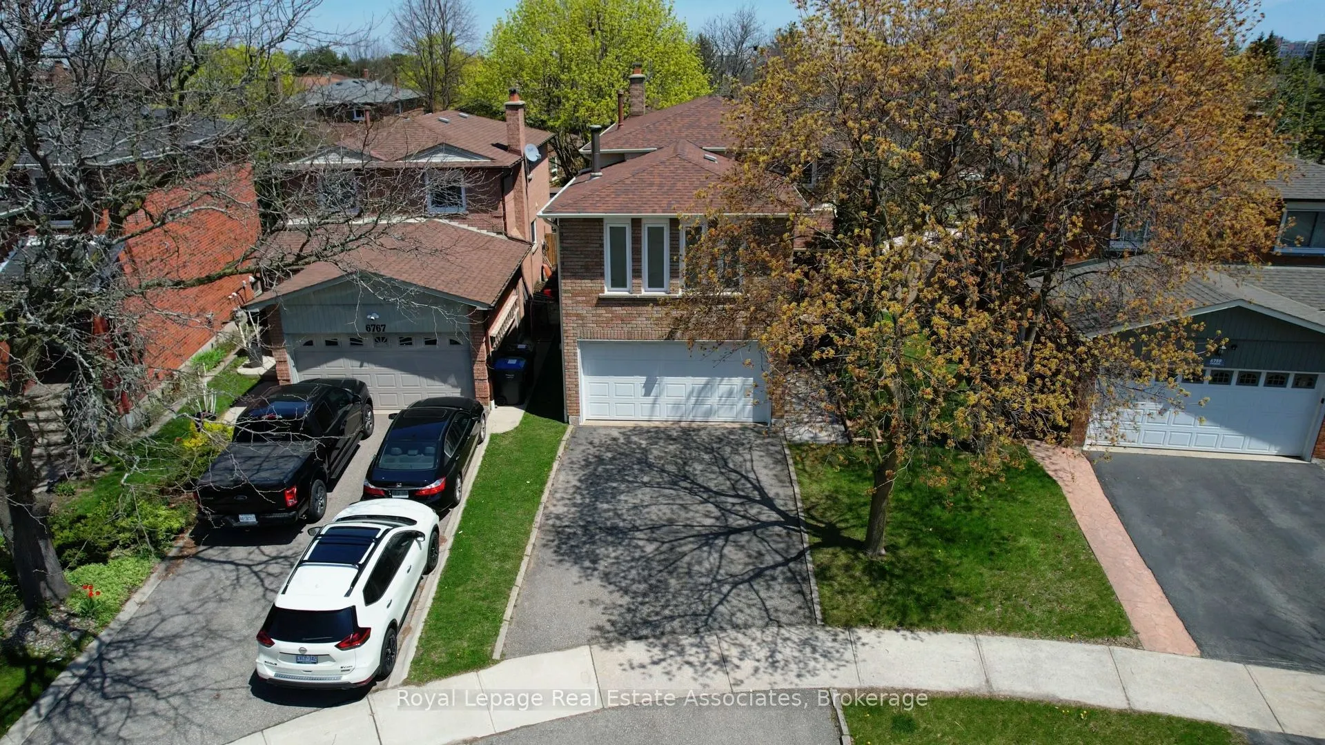 6763 Dolmage Court