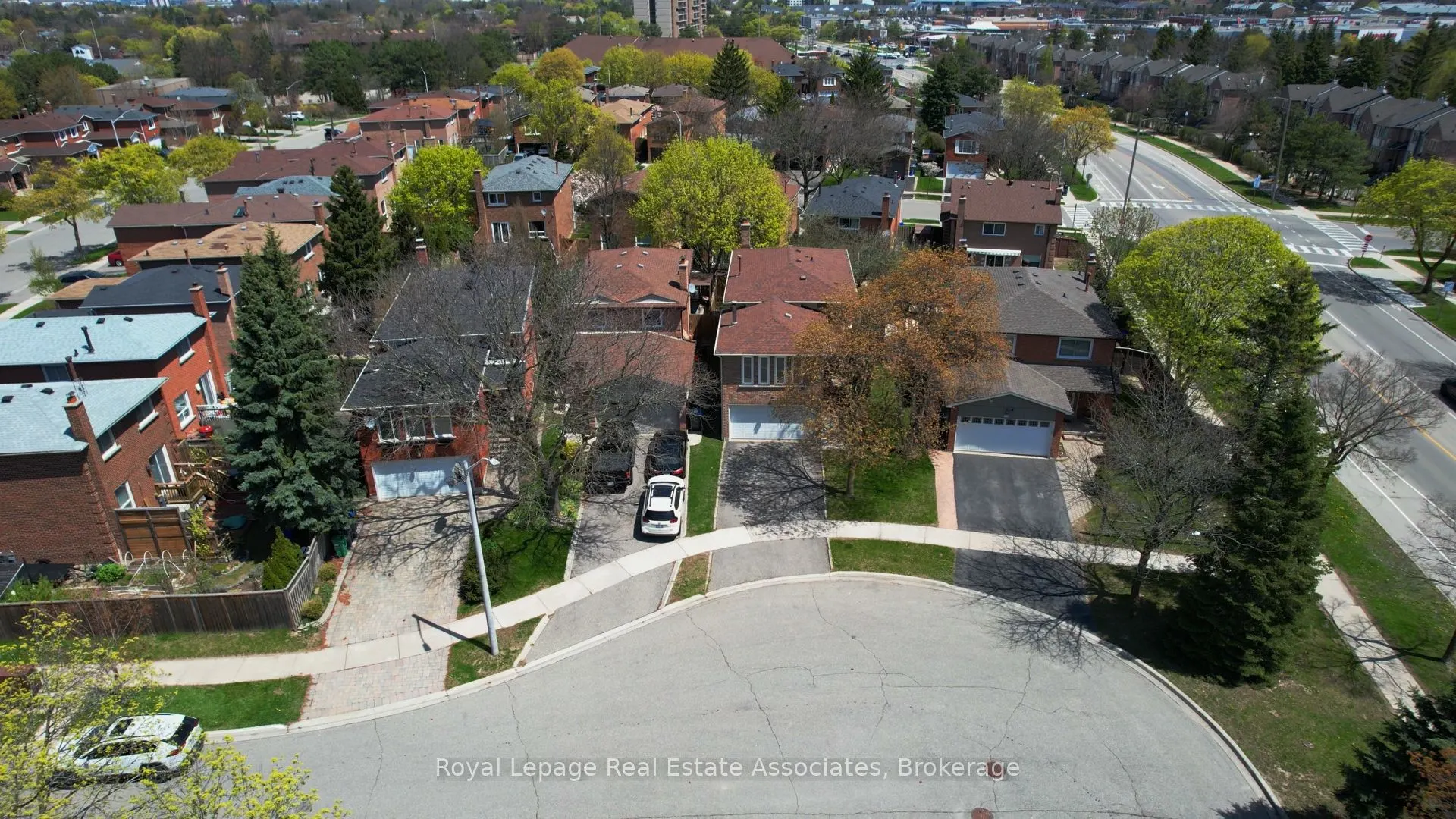 6763 Dolmage Court