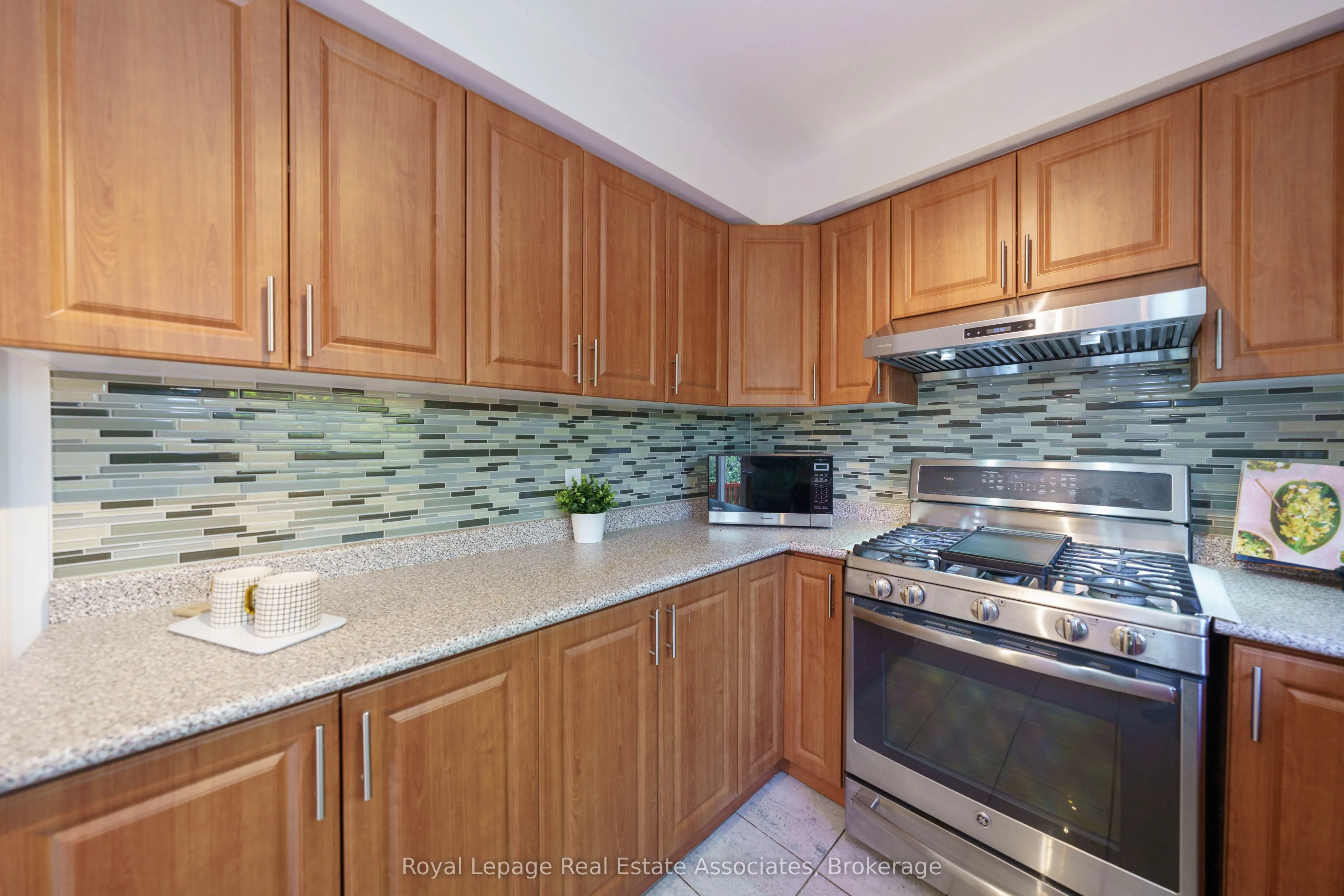 6763 Dolmage Court