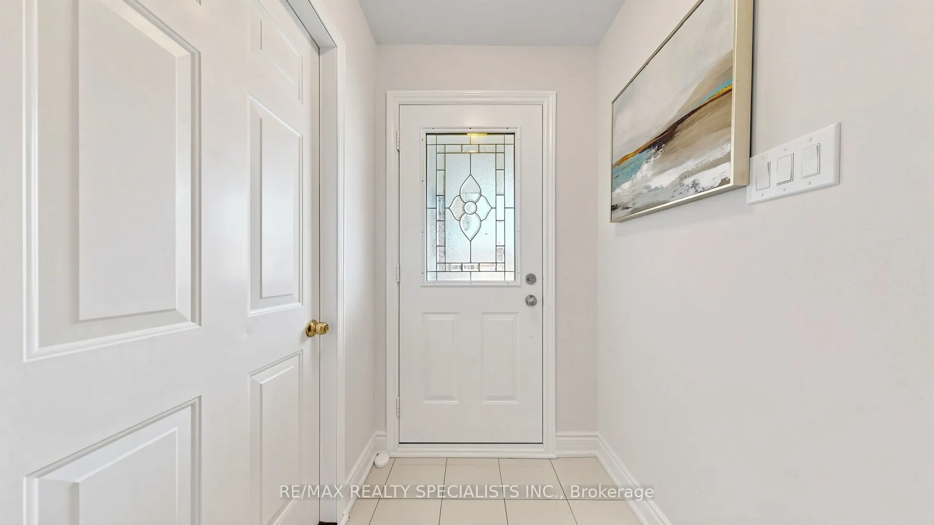59 Sunforest Drive