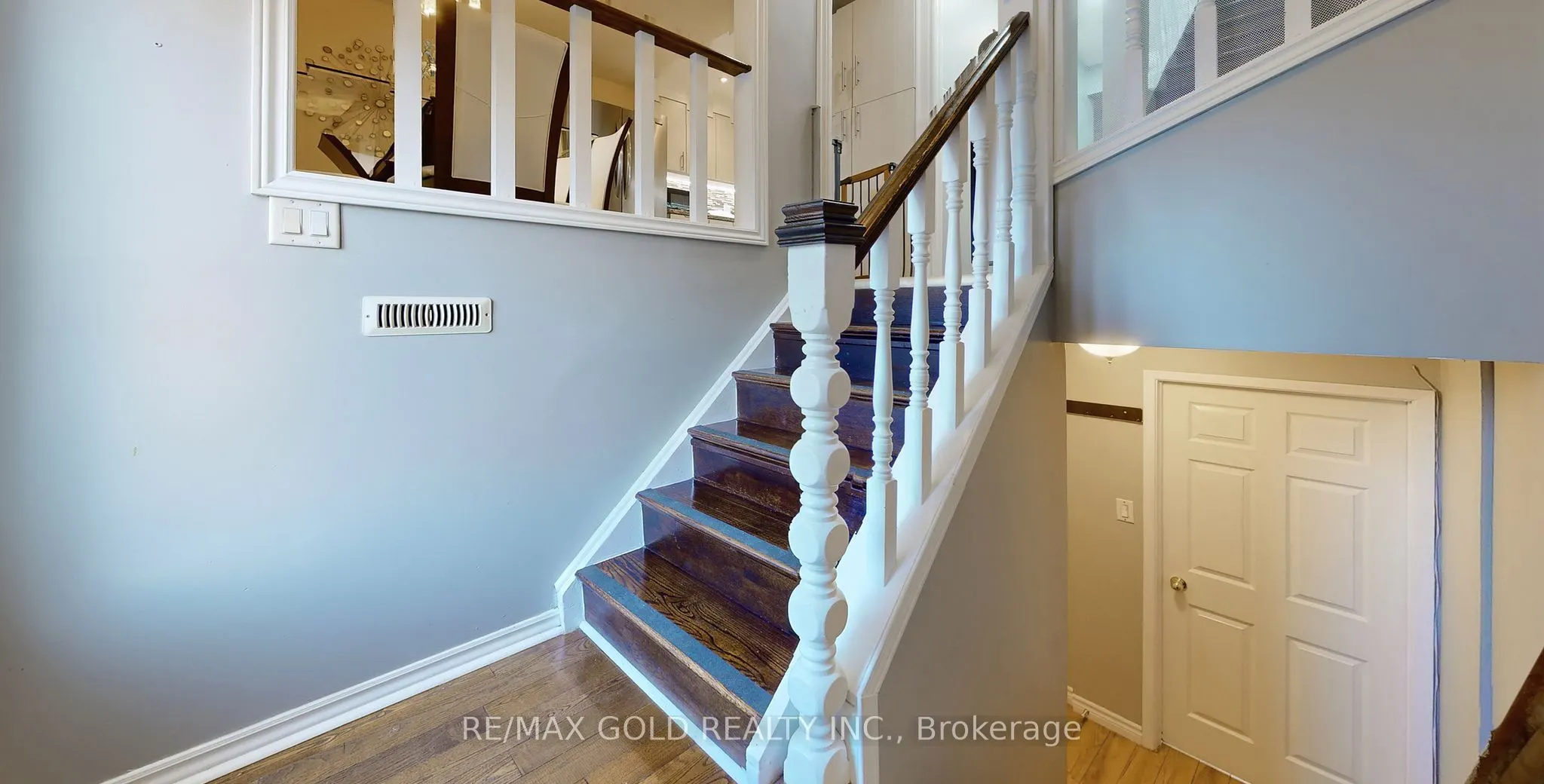18 Carleton Place #18