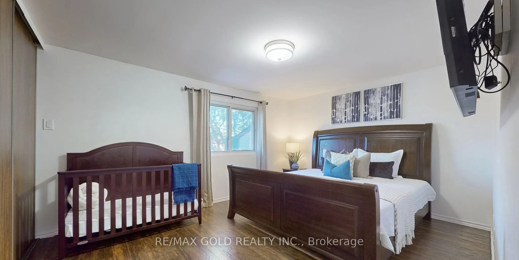 18 Carleton Place #18