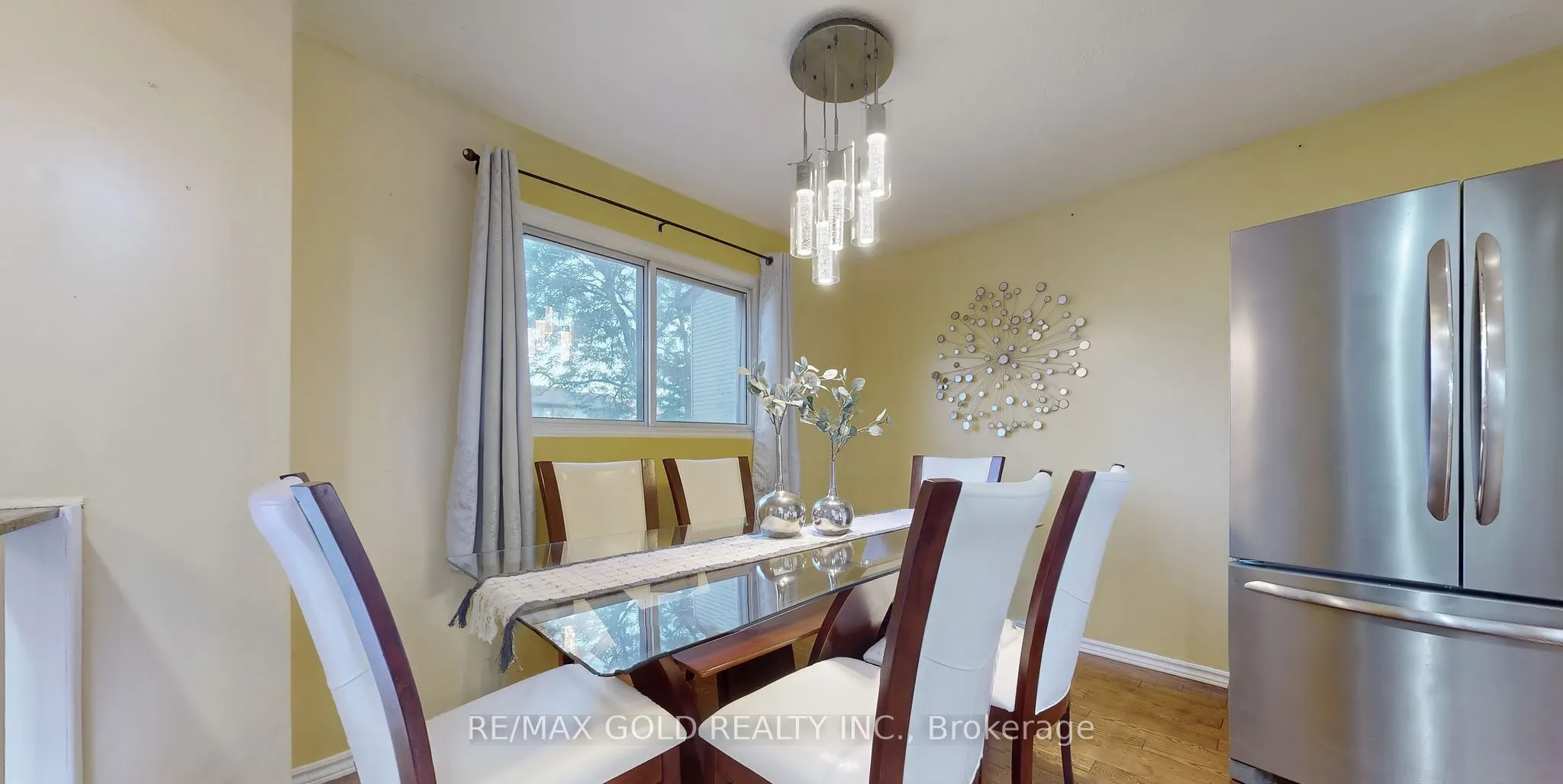 18 Carleton Place #18