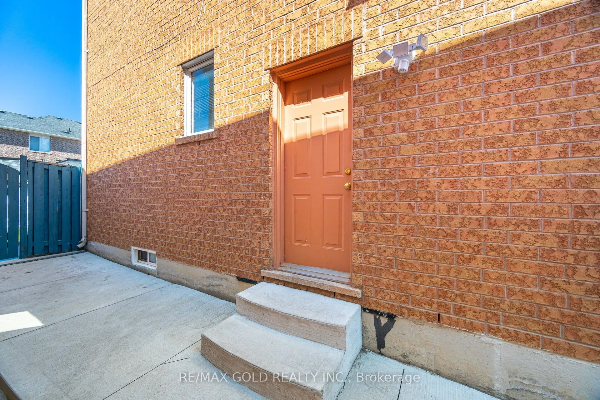 28 Latania Boulevard