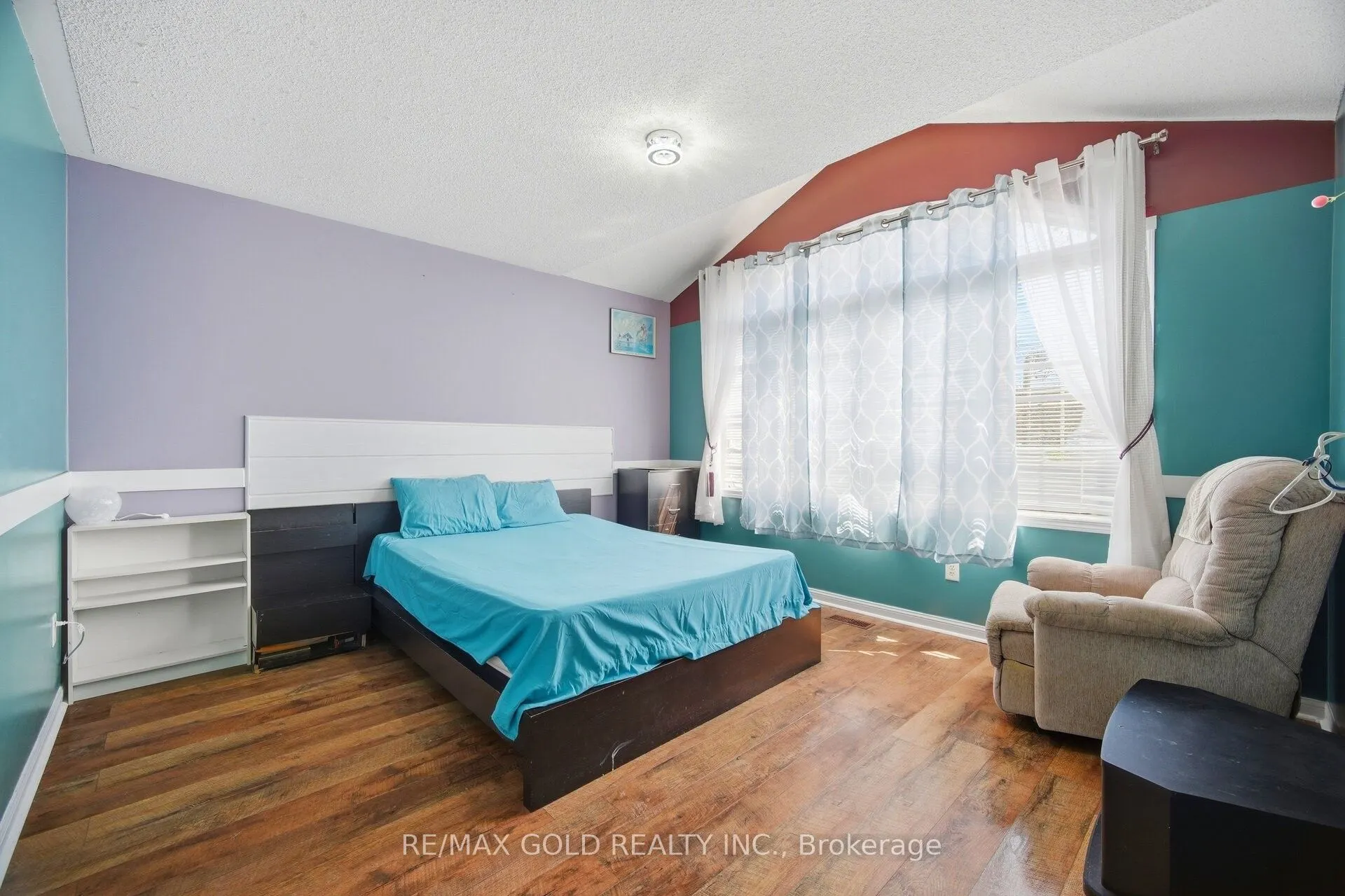 28 Latania Boulevard
