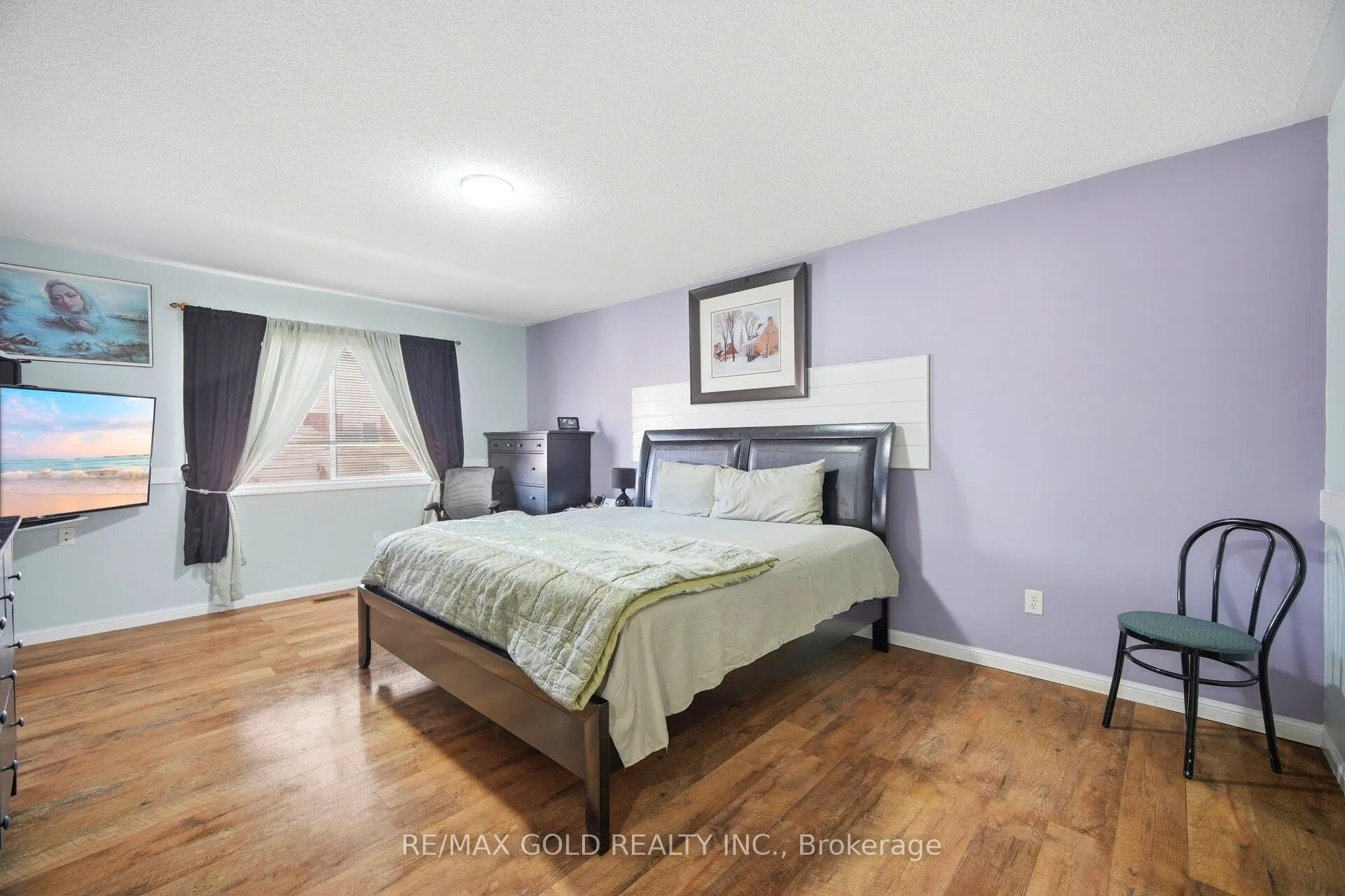 28 Latania Boulevard