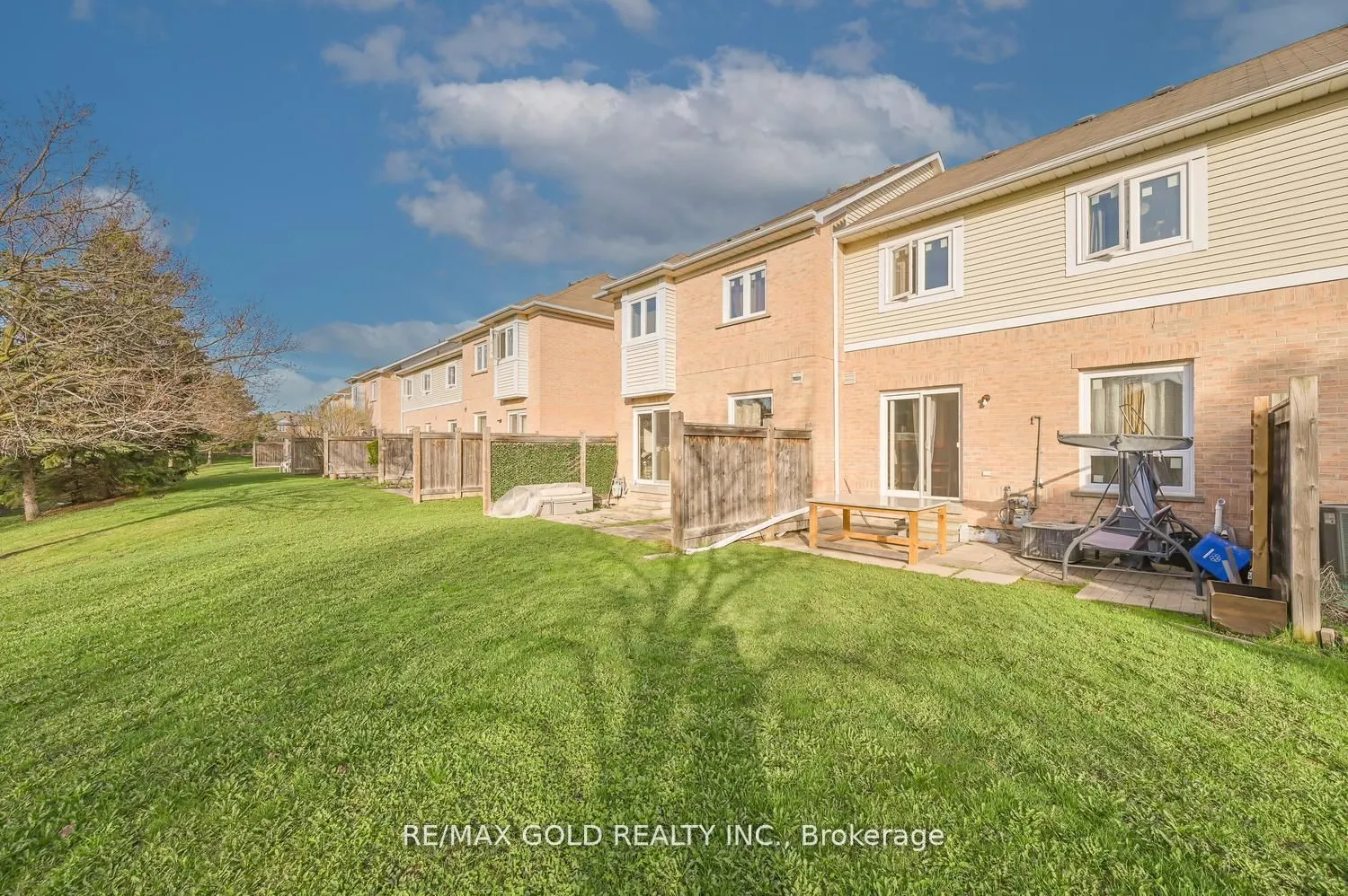 30 Wickstead Court #15
