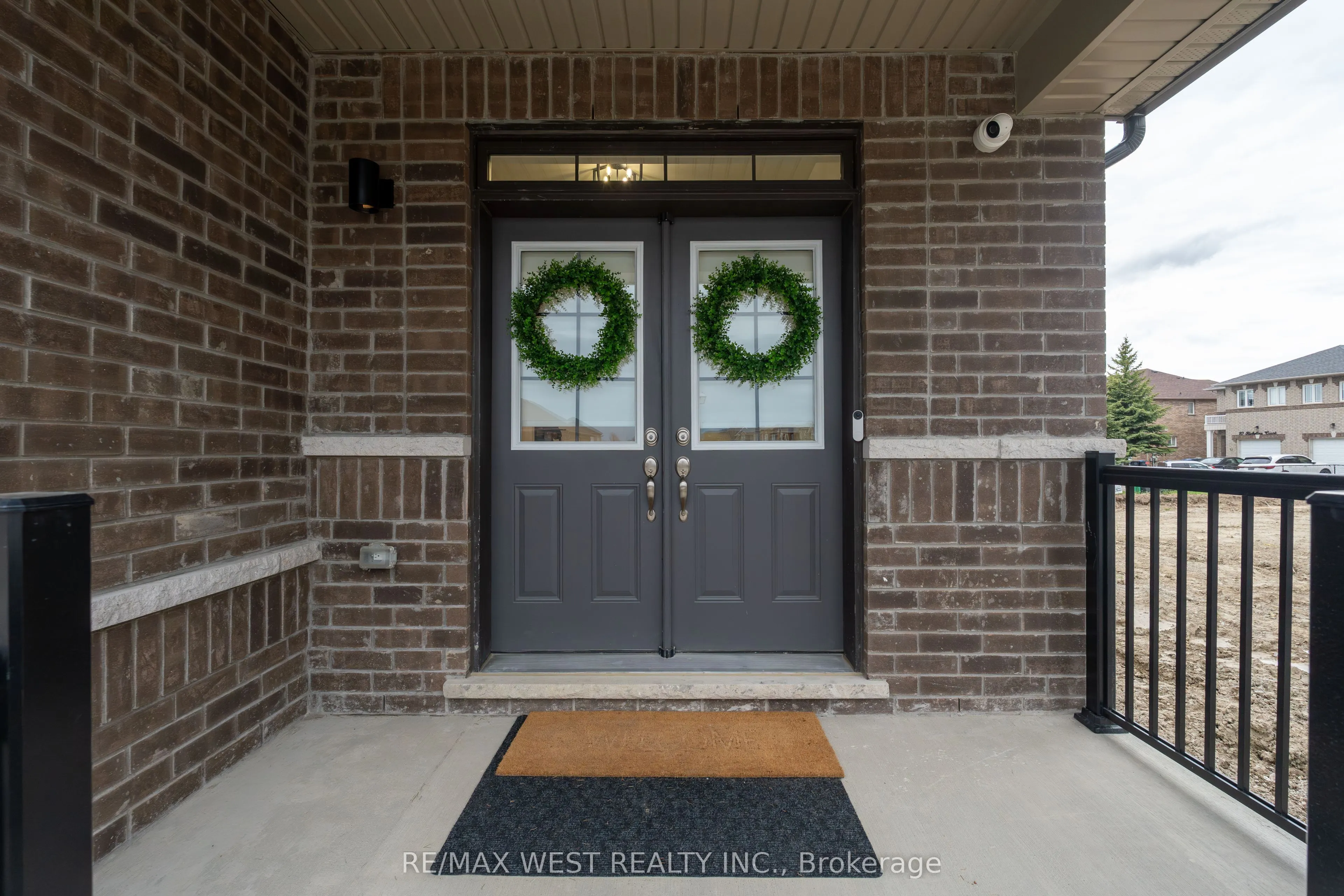 24 Hanton Crescent