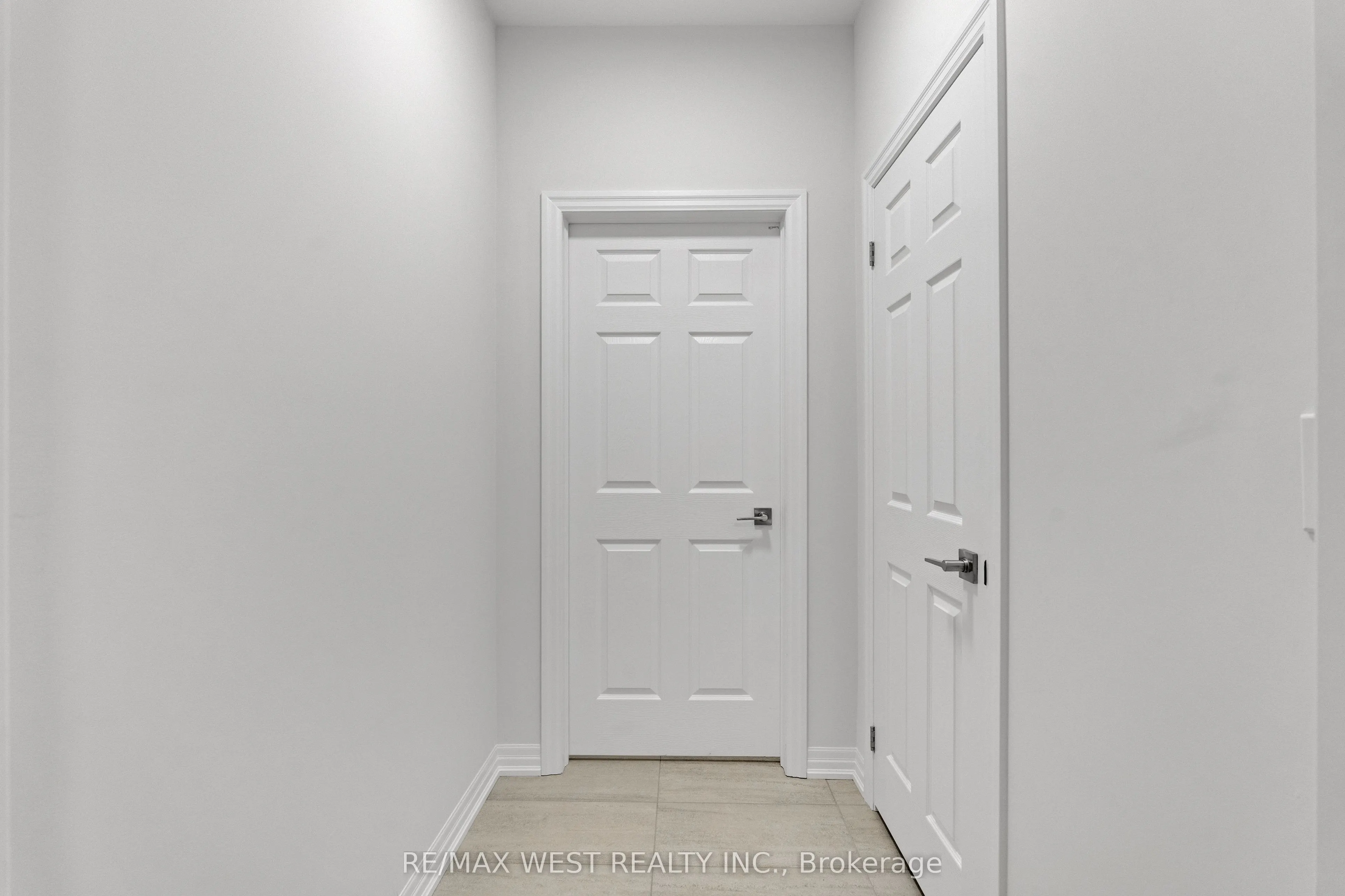 24 Hanton Crescent