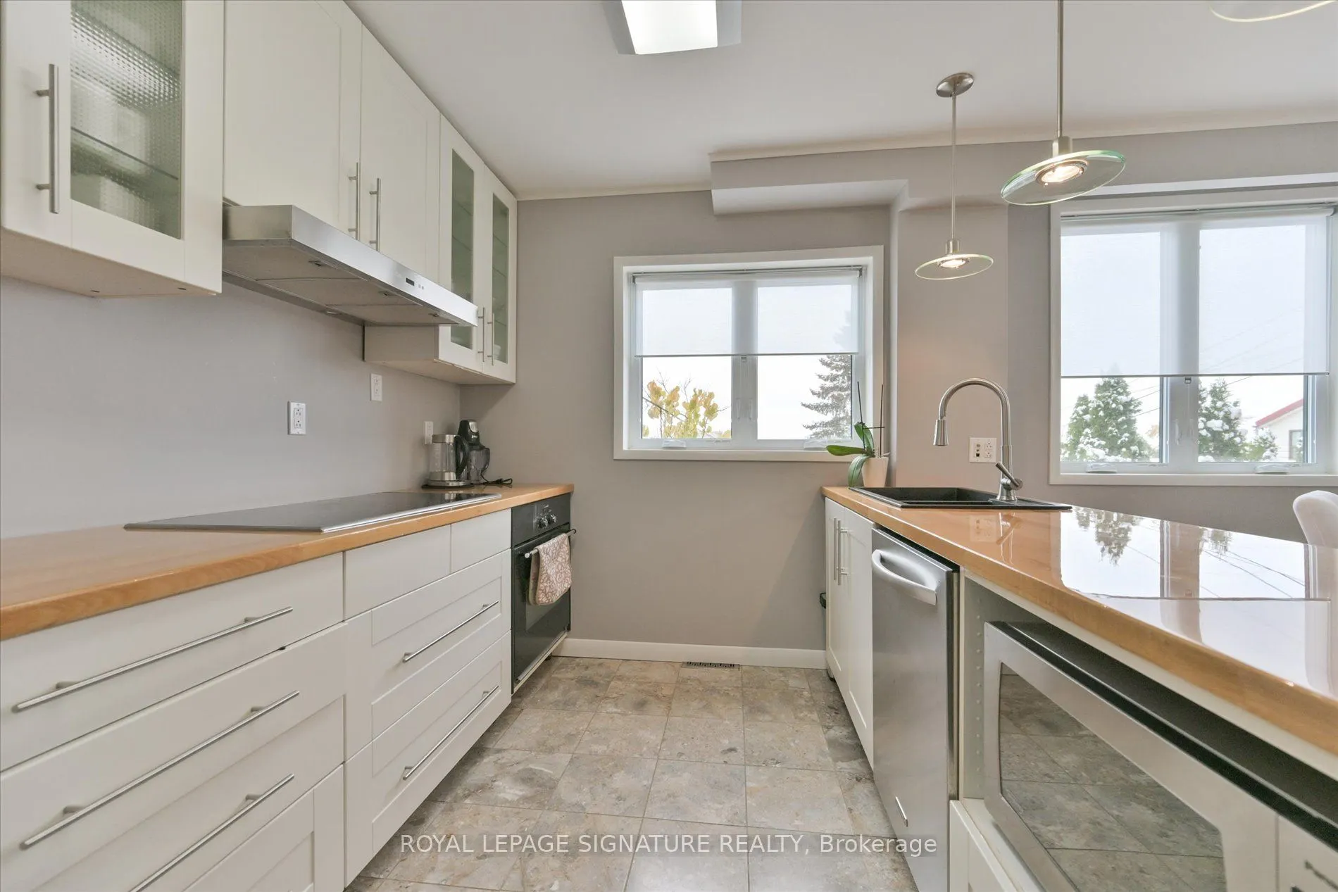 362 Silverthorn Avenue