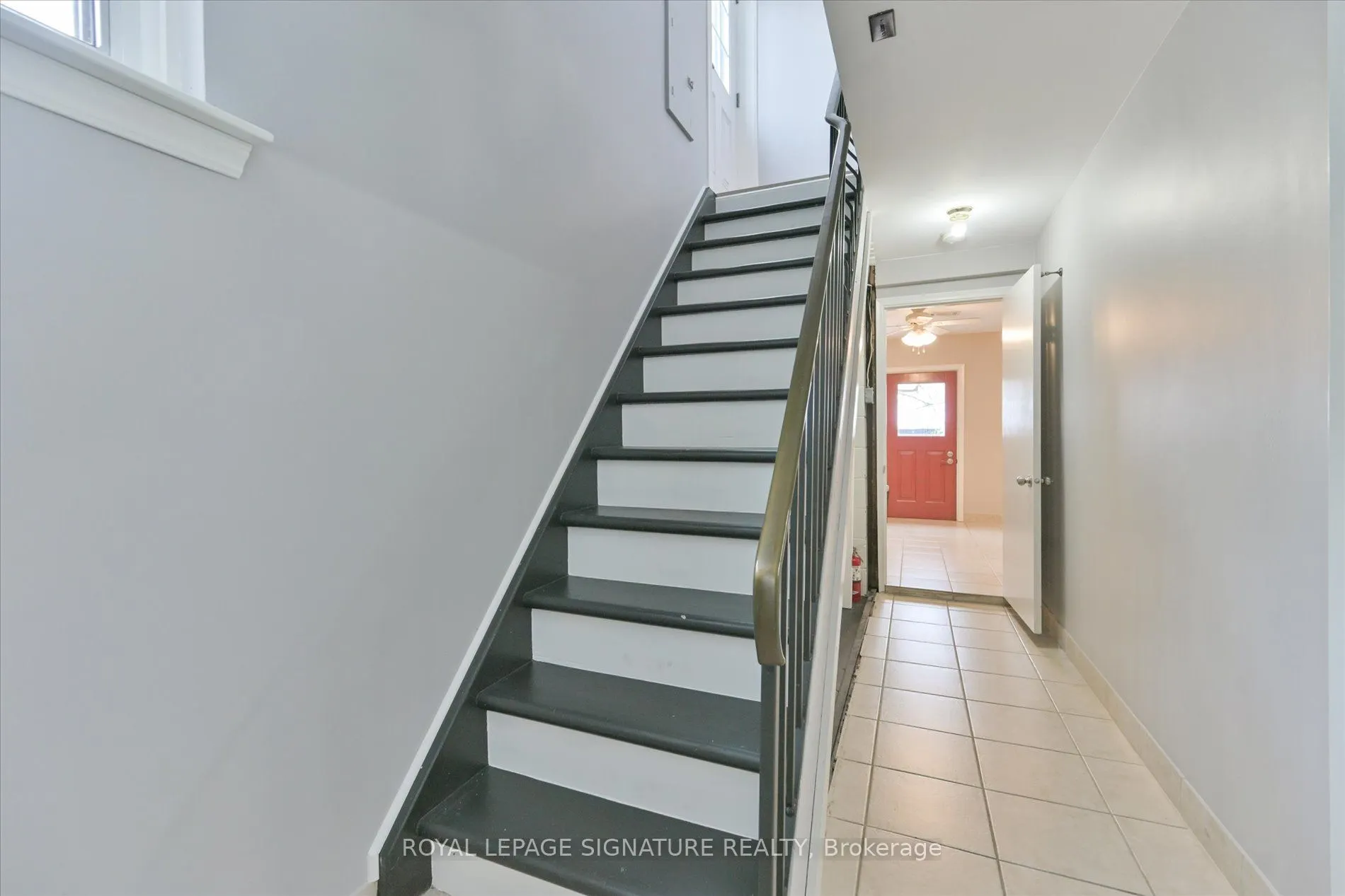 362 Silverthorn Avenue