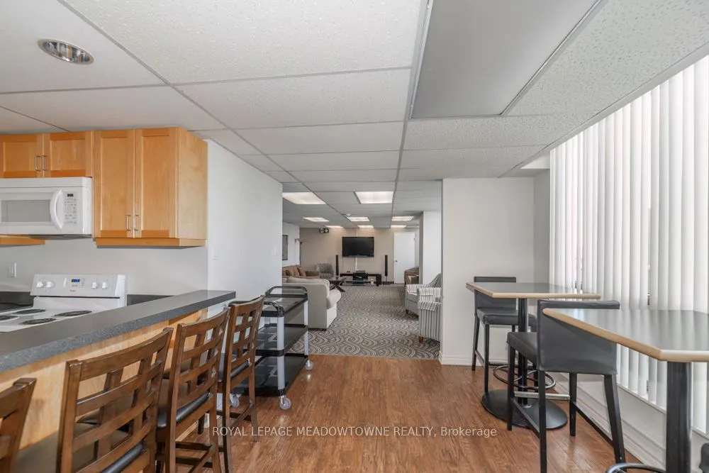 1110 Walden Circle #905