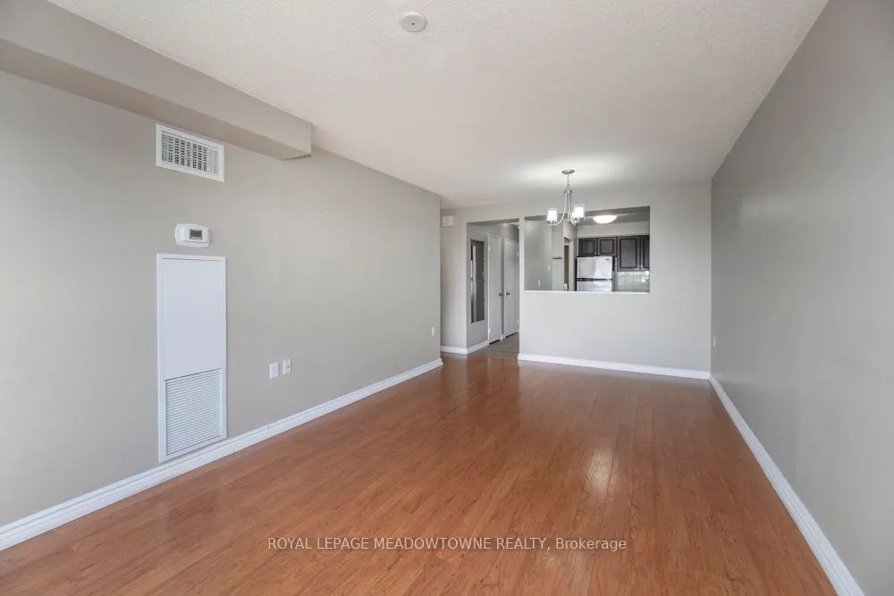 1110 Walden Circle #905