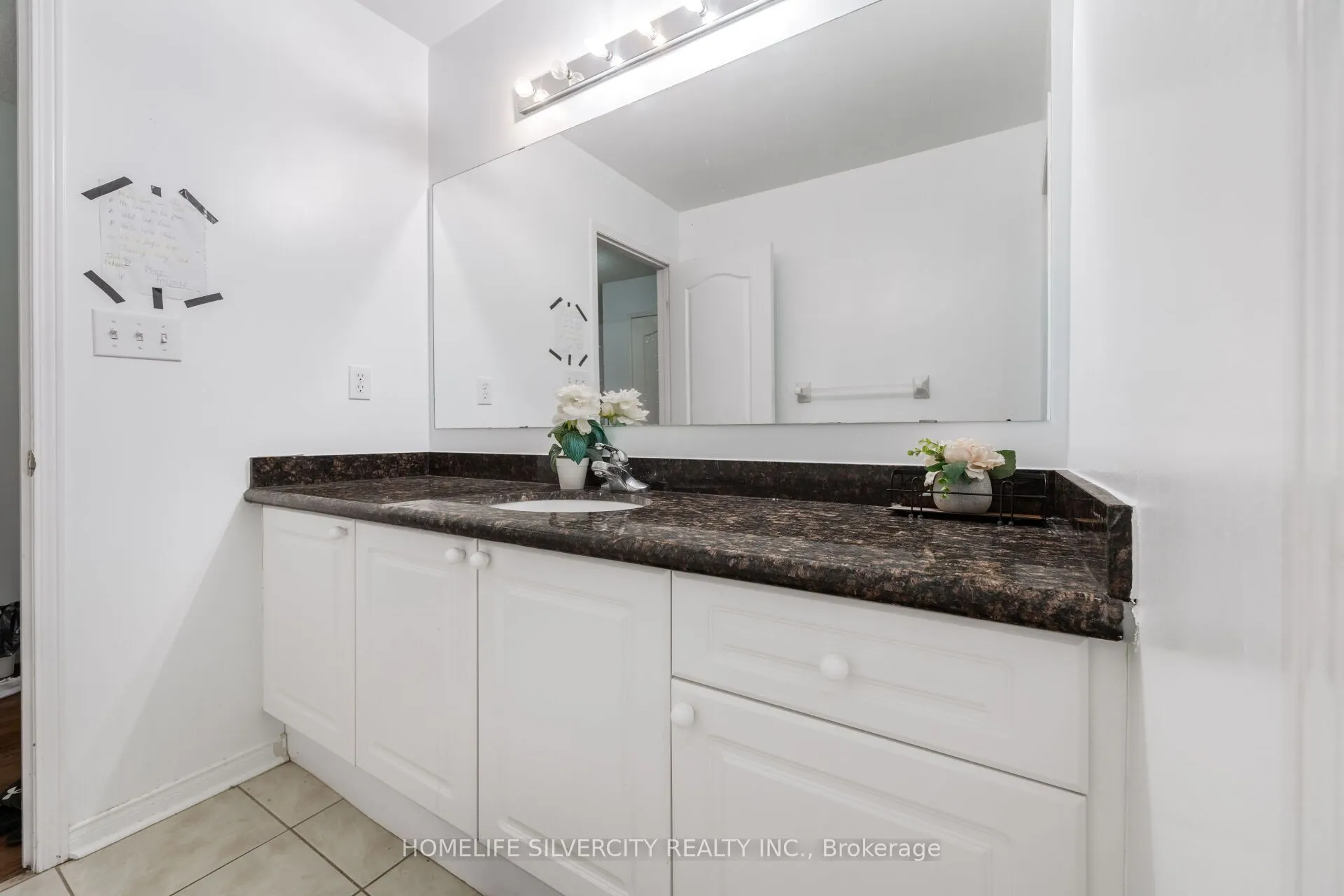 29 Beachpoint Boulevard