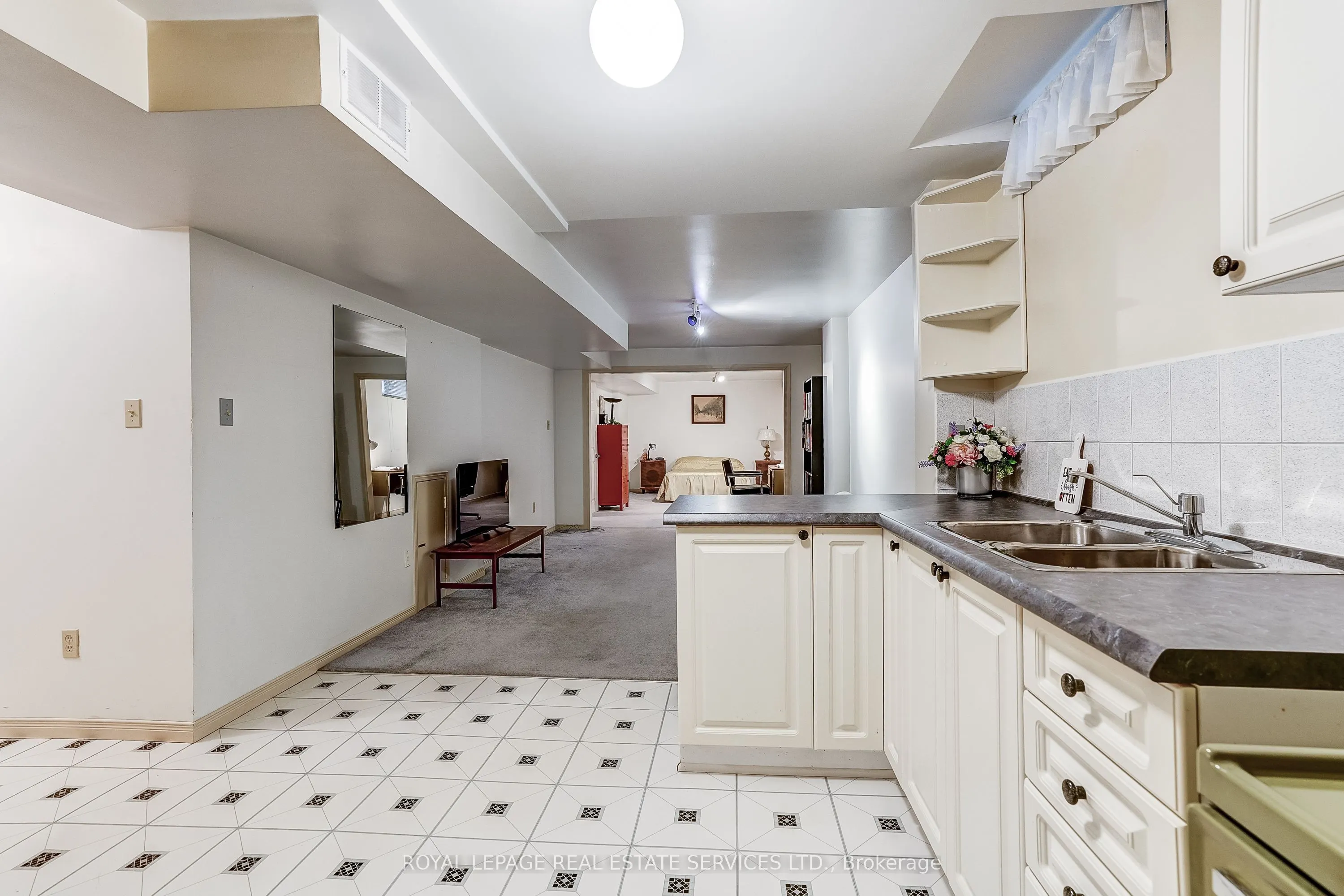 4217 Schneider Court