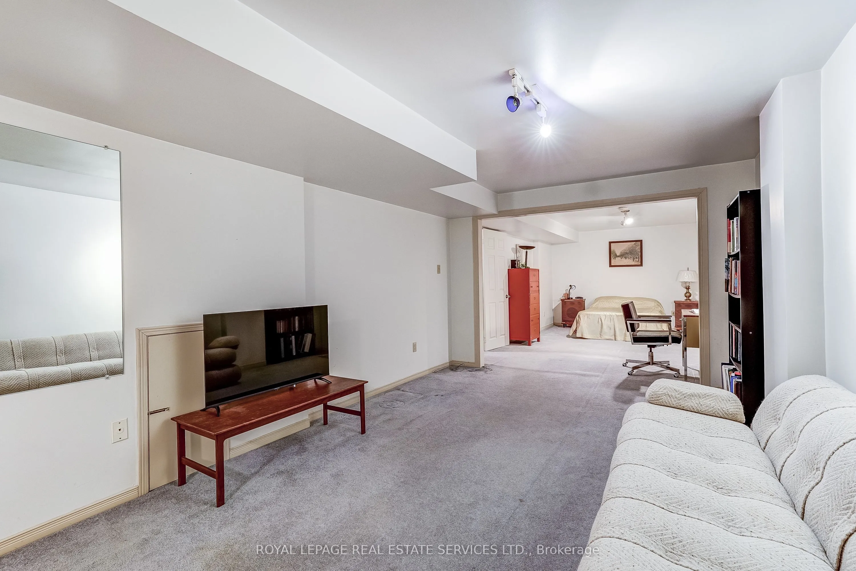 4217 Schneider Court