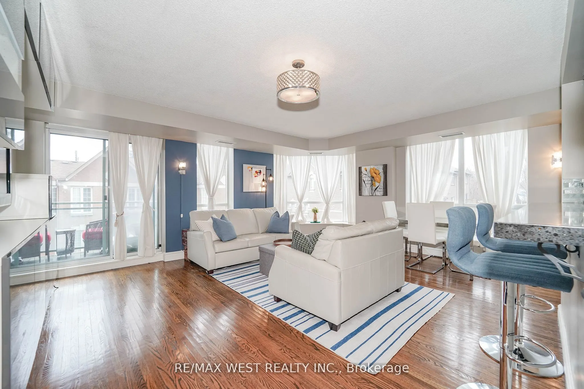 190 Manitoba Street #309