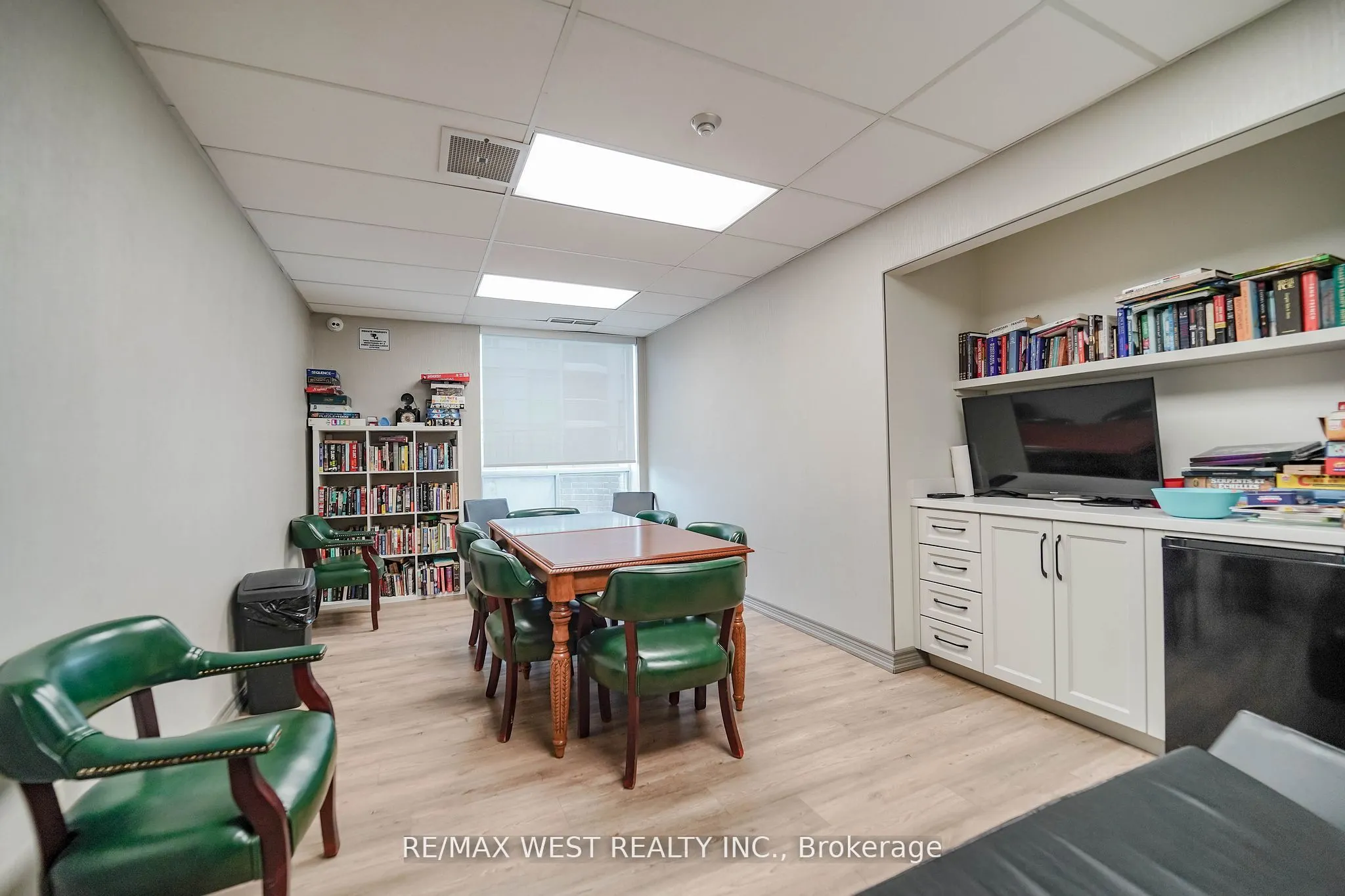 190 Manitoba Street #309