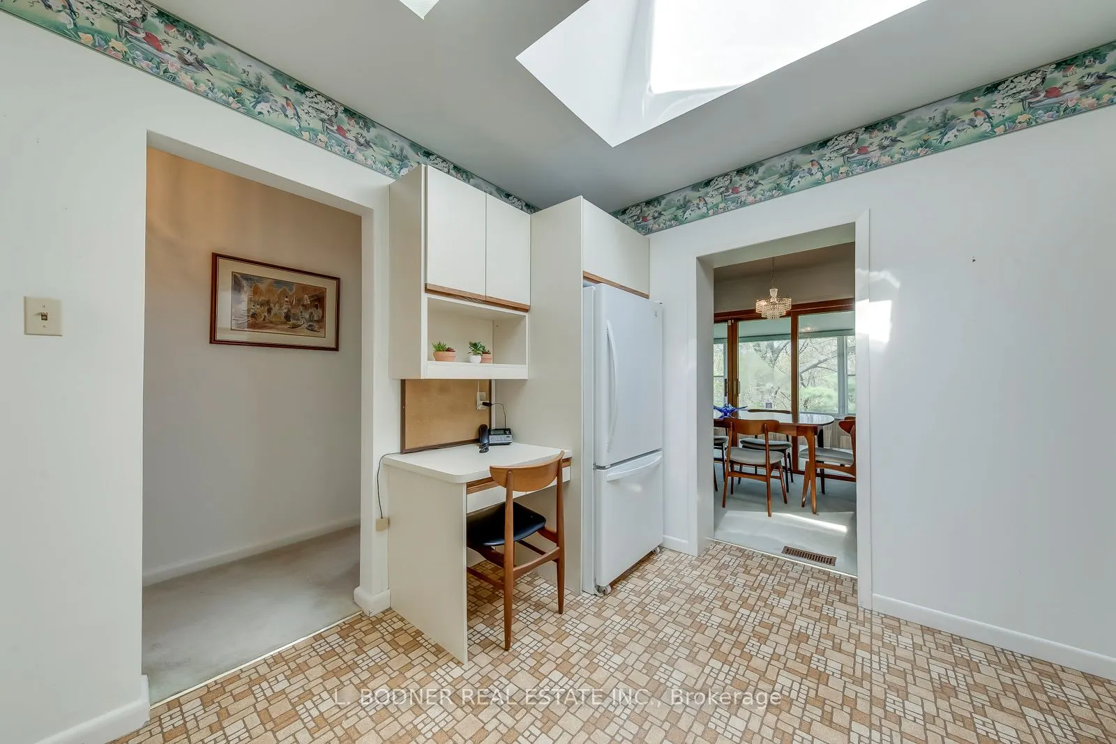 84 Ravenscrest Drive