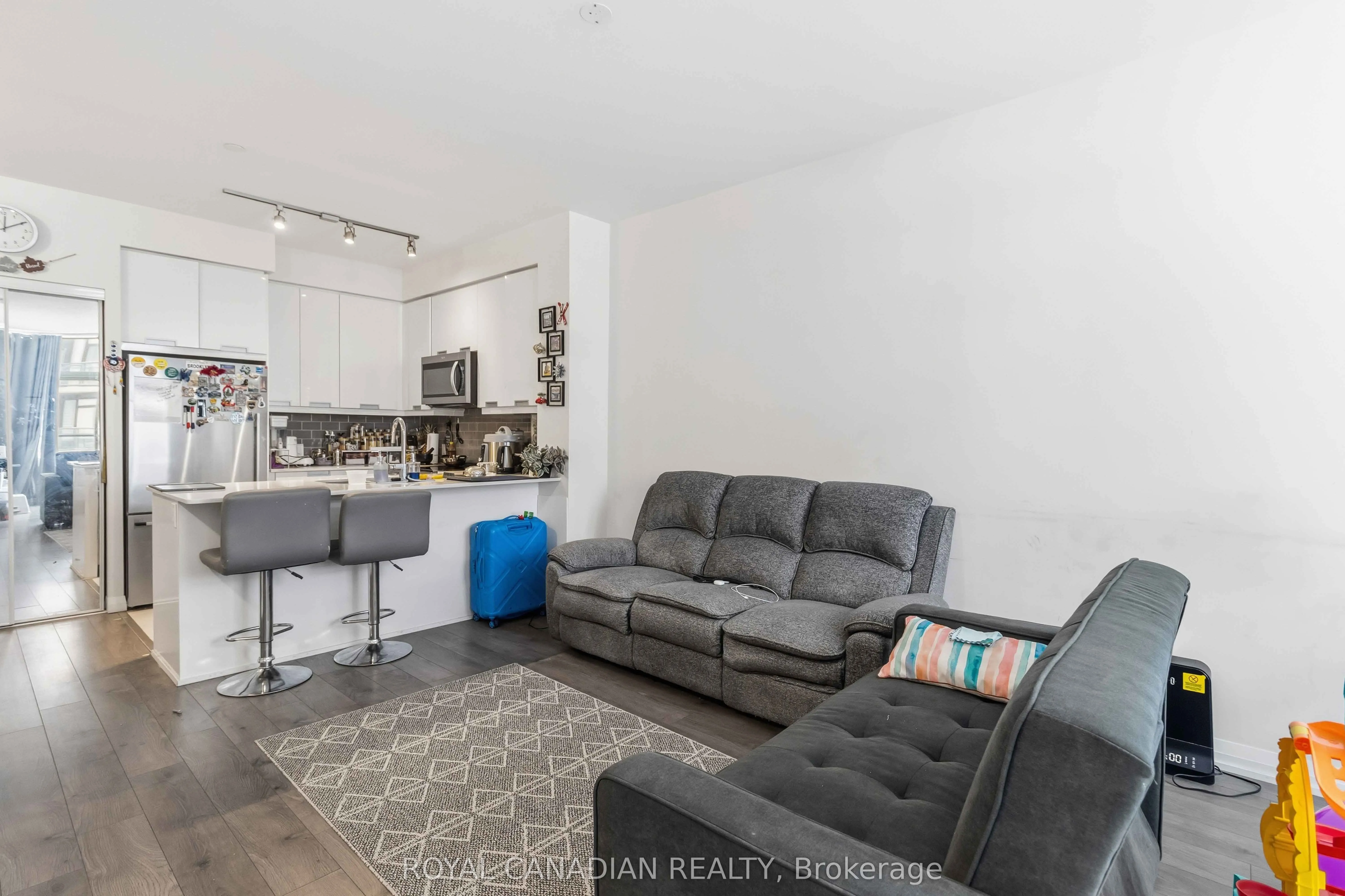 65 Watergarden Drive #1501