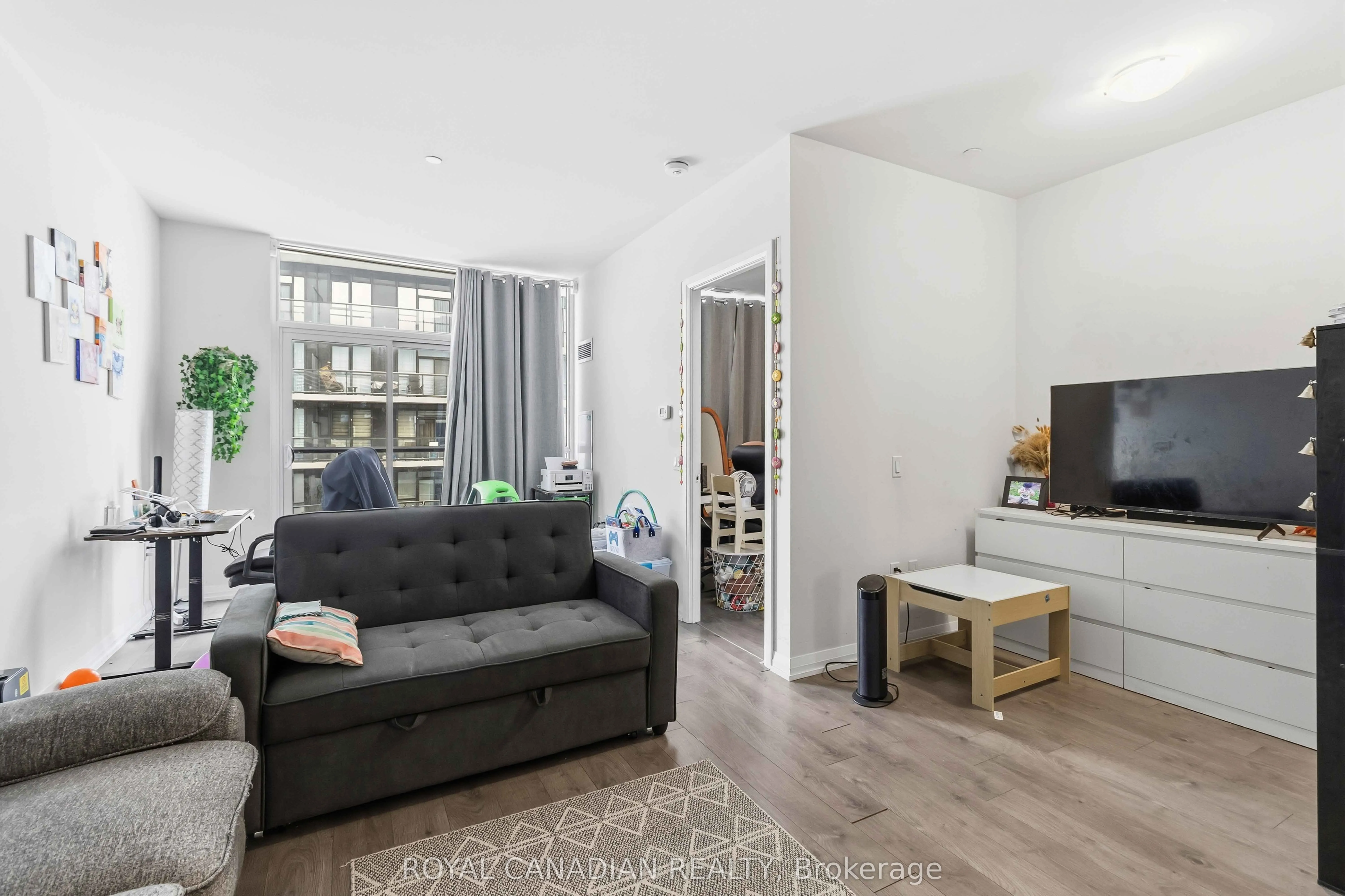 65 Watergarden Drive #1501