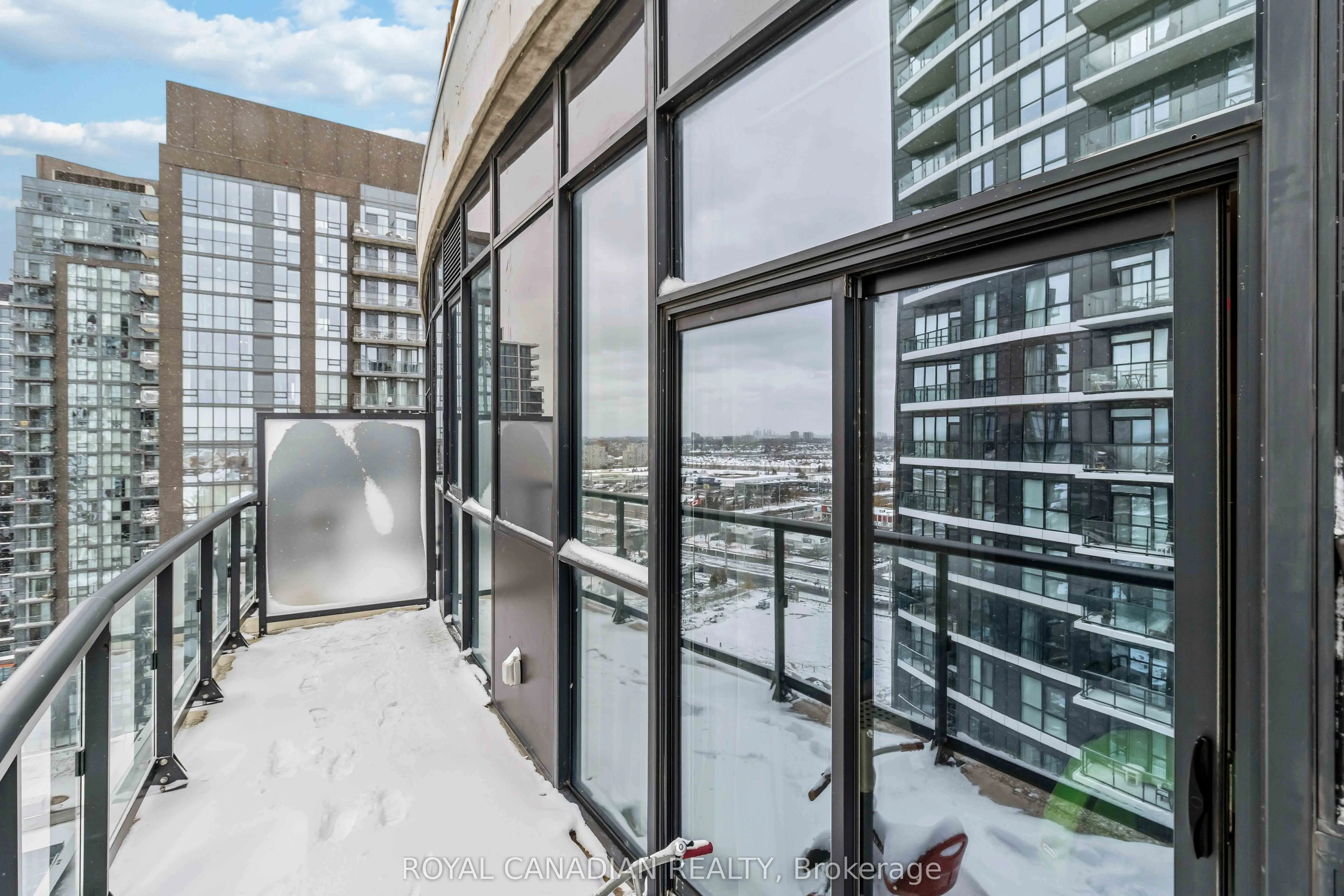 65 Watergarden Drive #1501