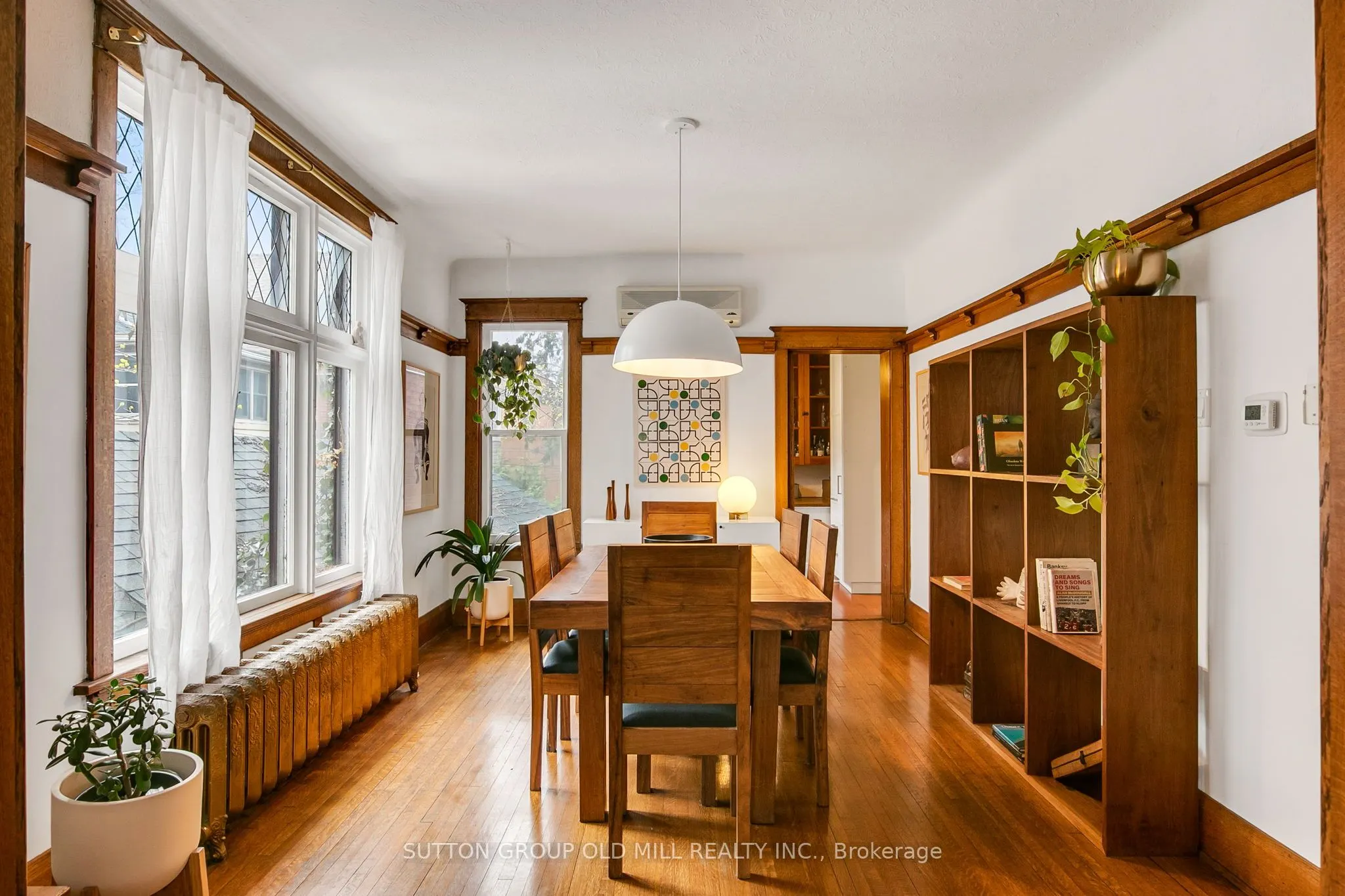 1 Algonquin Avenue