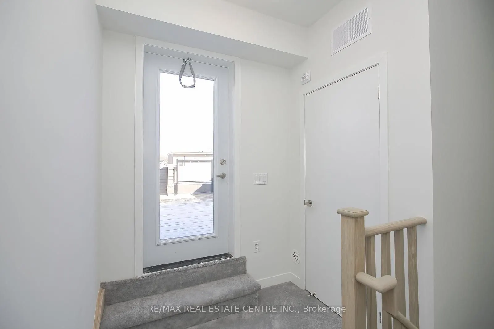 3556 Colonial Drive #4