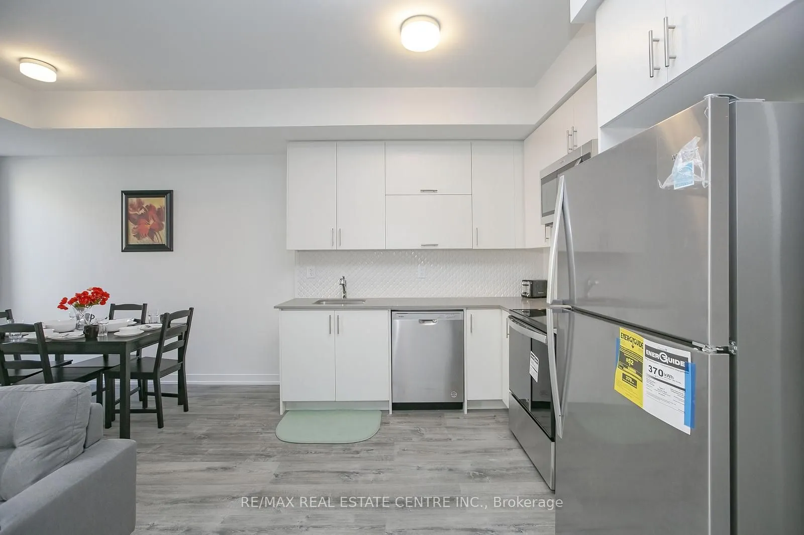 3556 Colonial Drive #4